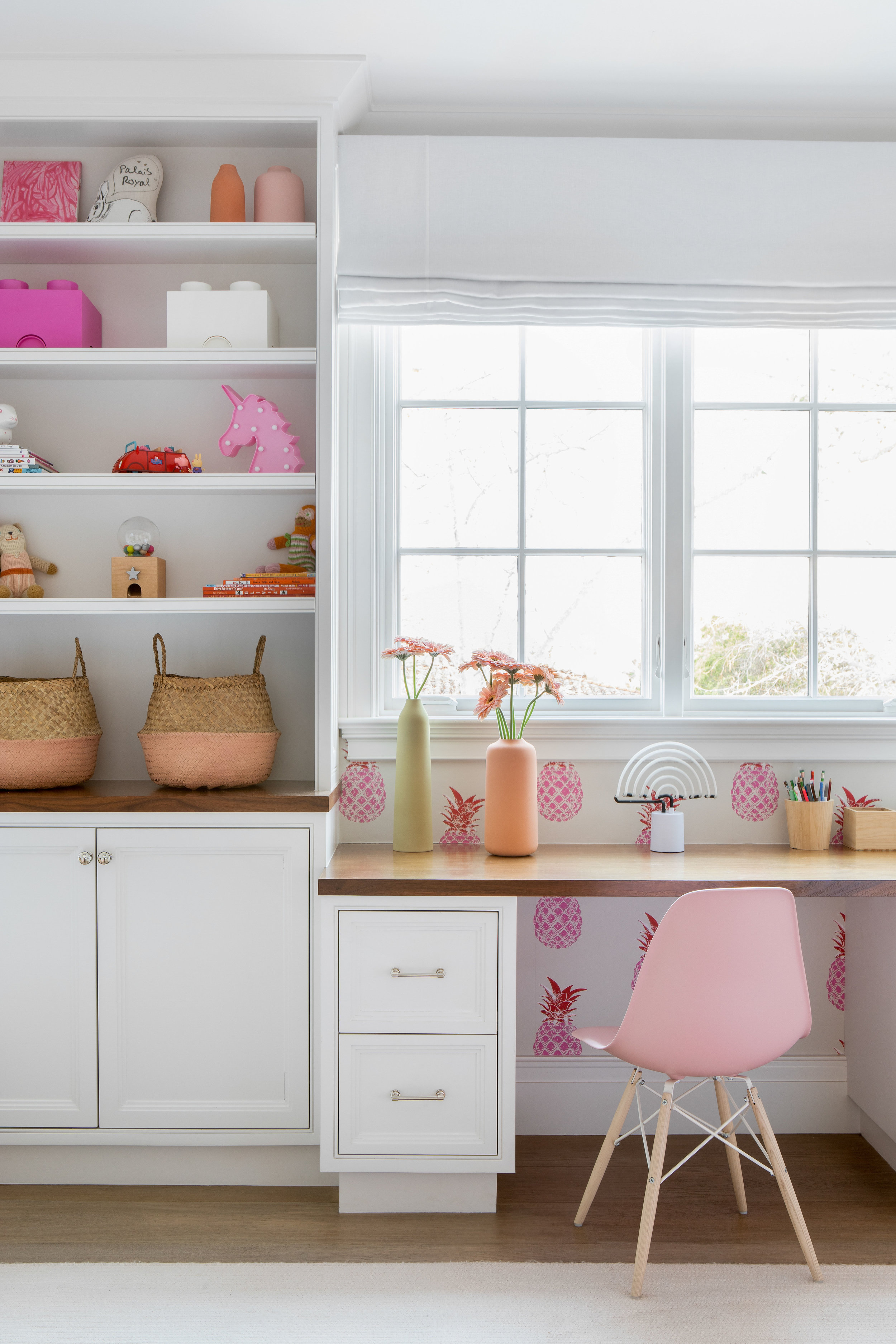 girls bedroom desk