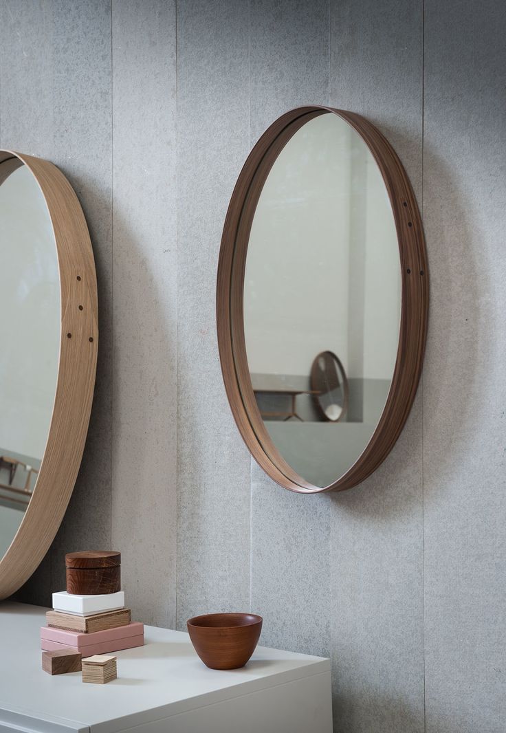 cbb33d2ab5e1ae85272fe61f765a59fc--small-mirrors-oval-mirror.jpg
