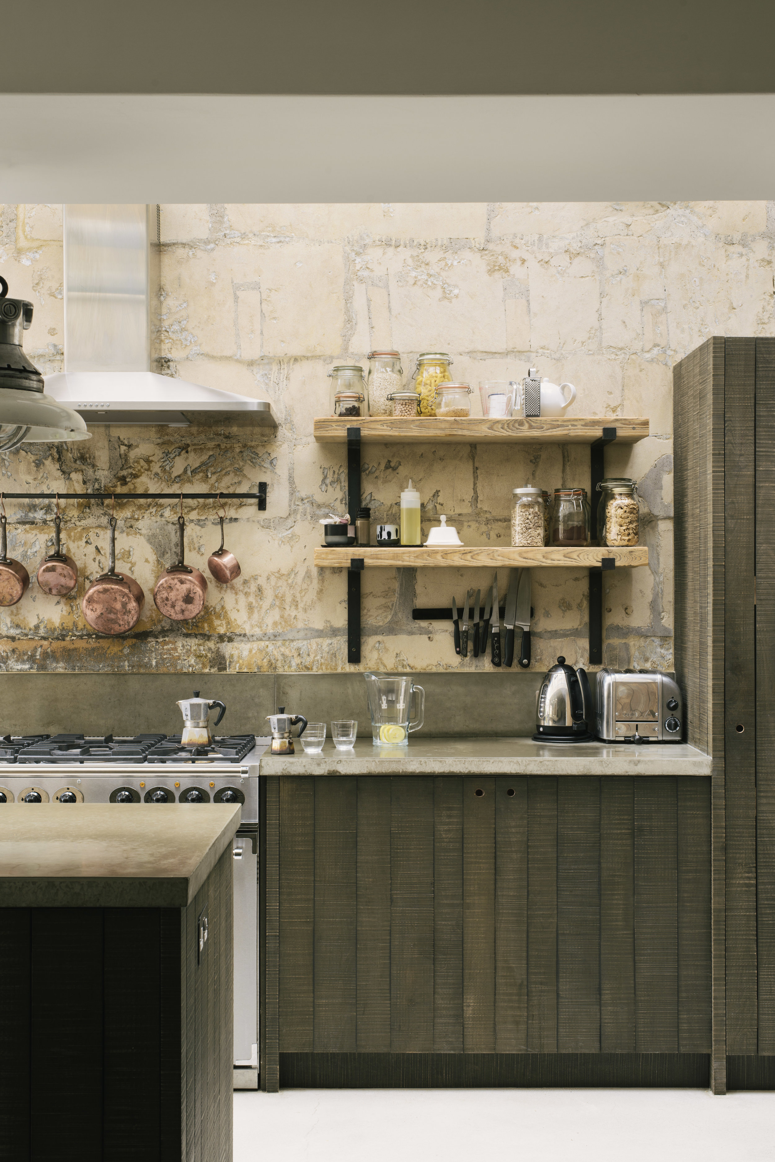 LIV for Interiors / Modern Rustic deVOL Kitchen