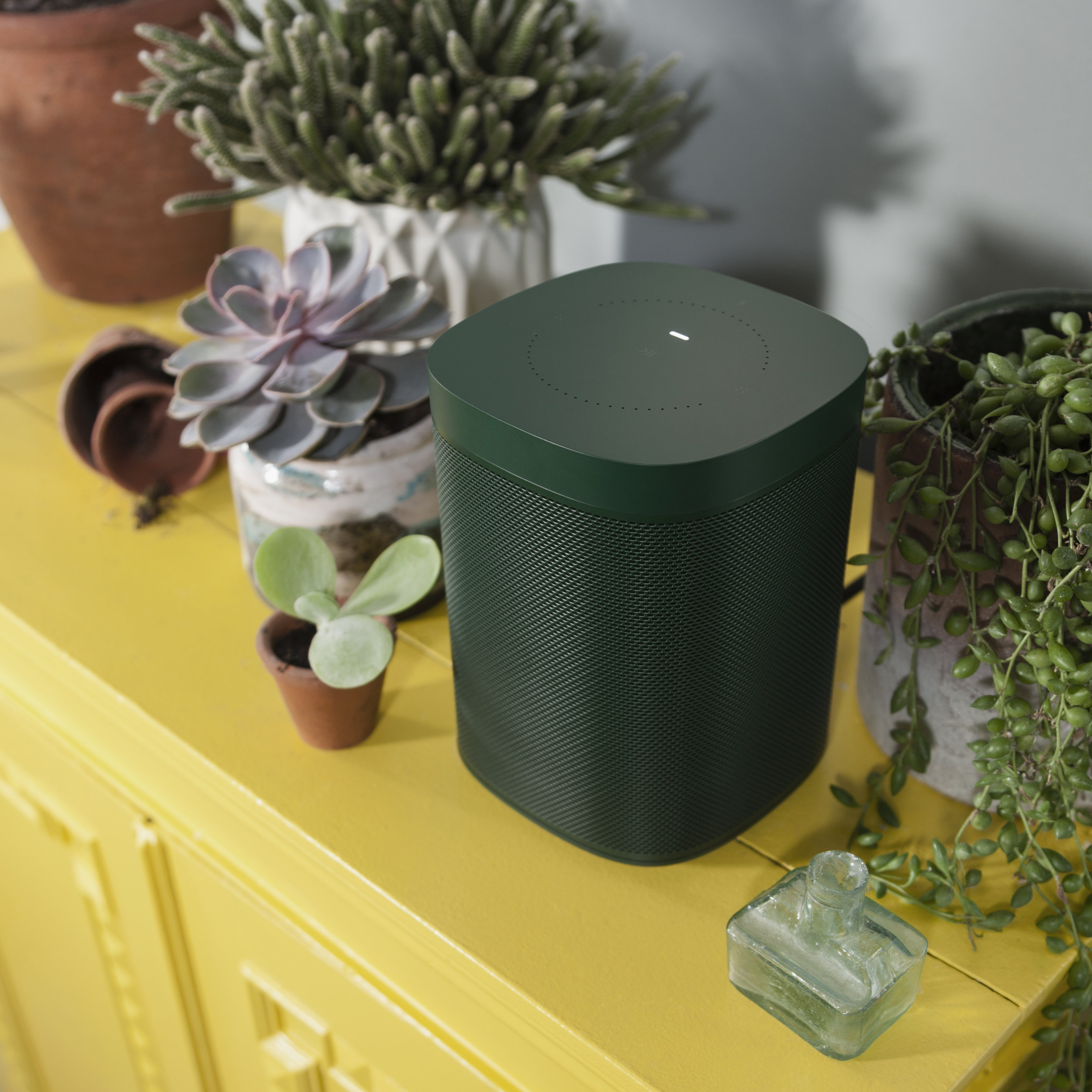 Henstilling Onkel eller Mister dygtige Bring colour into your home with the HAY Sonos One — LIV for Interiors