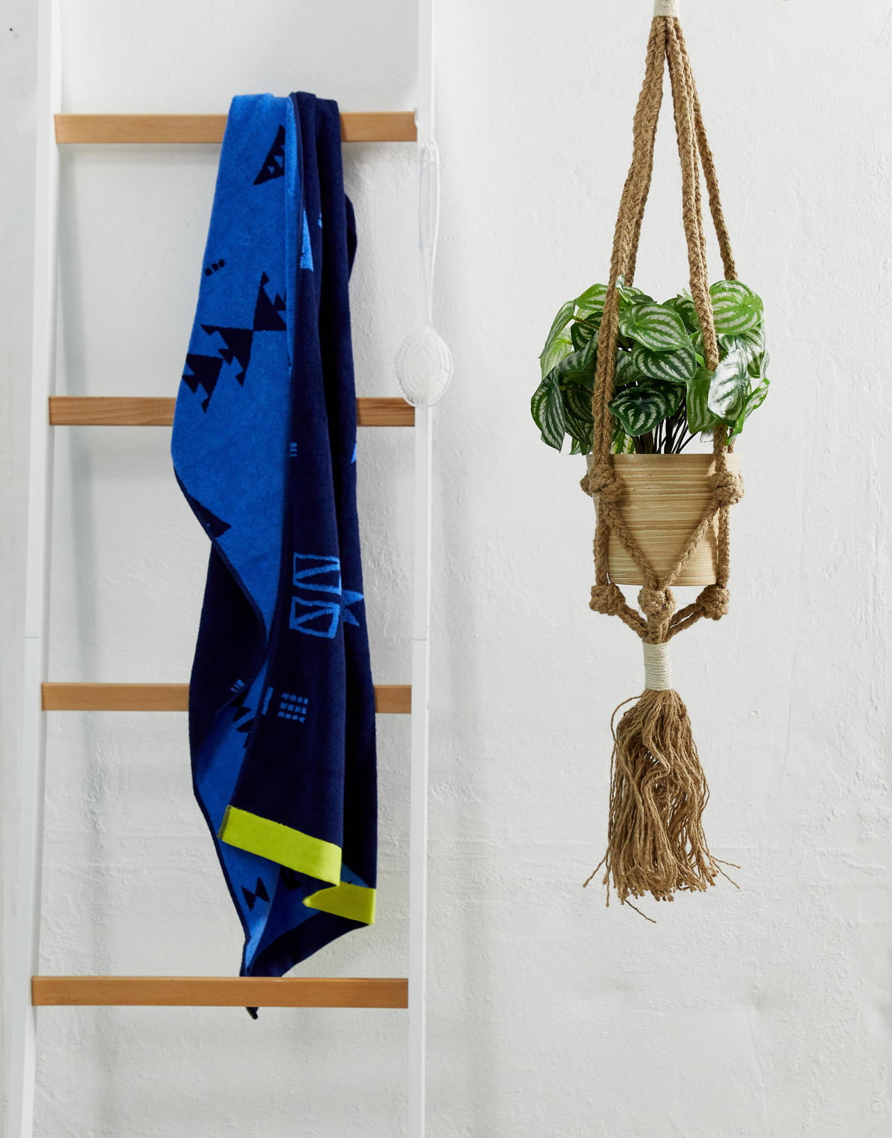 ASOS SUPPLY hanging planter £20.00