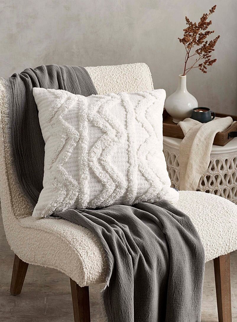 Textured chenille cushion  50 x 50 cm.jpeg