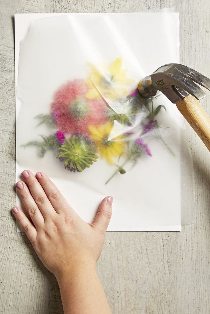 This Simple DIY Turns Fresh Flowers Into Beautiful Art.jpeg
