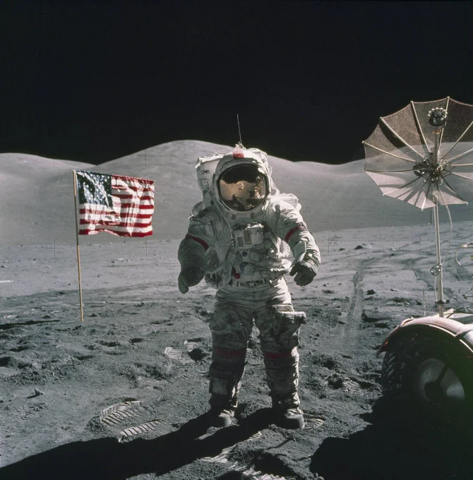 moon landing.jpg