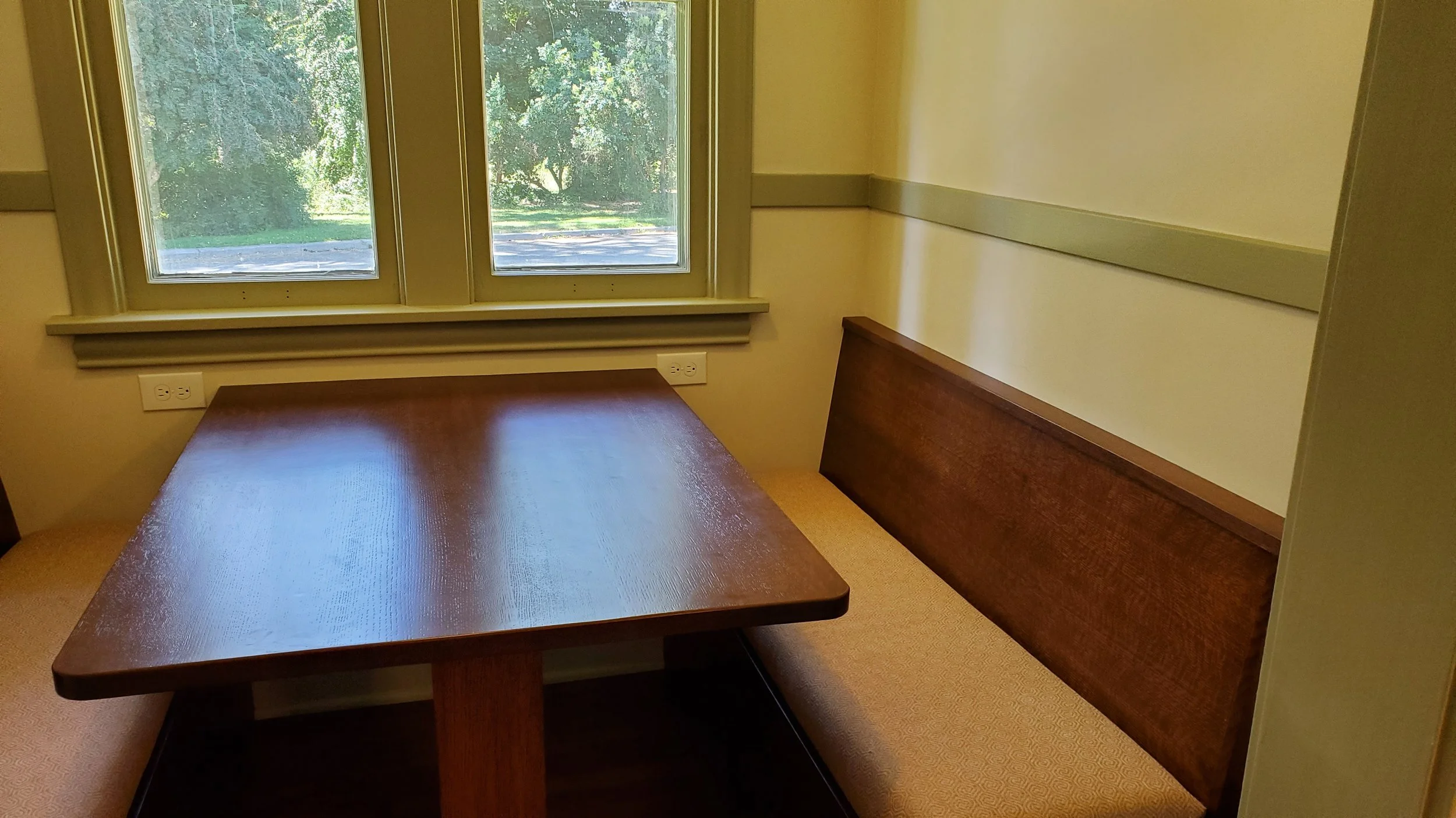 Stunning High-End Textured Apartment Renovation Contractor Interviews image