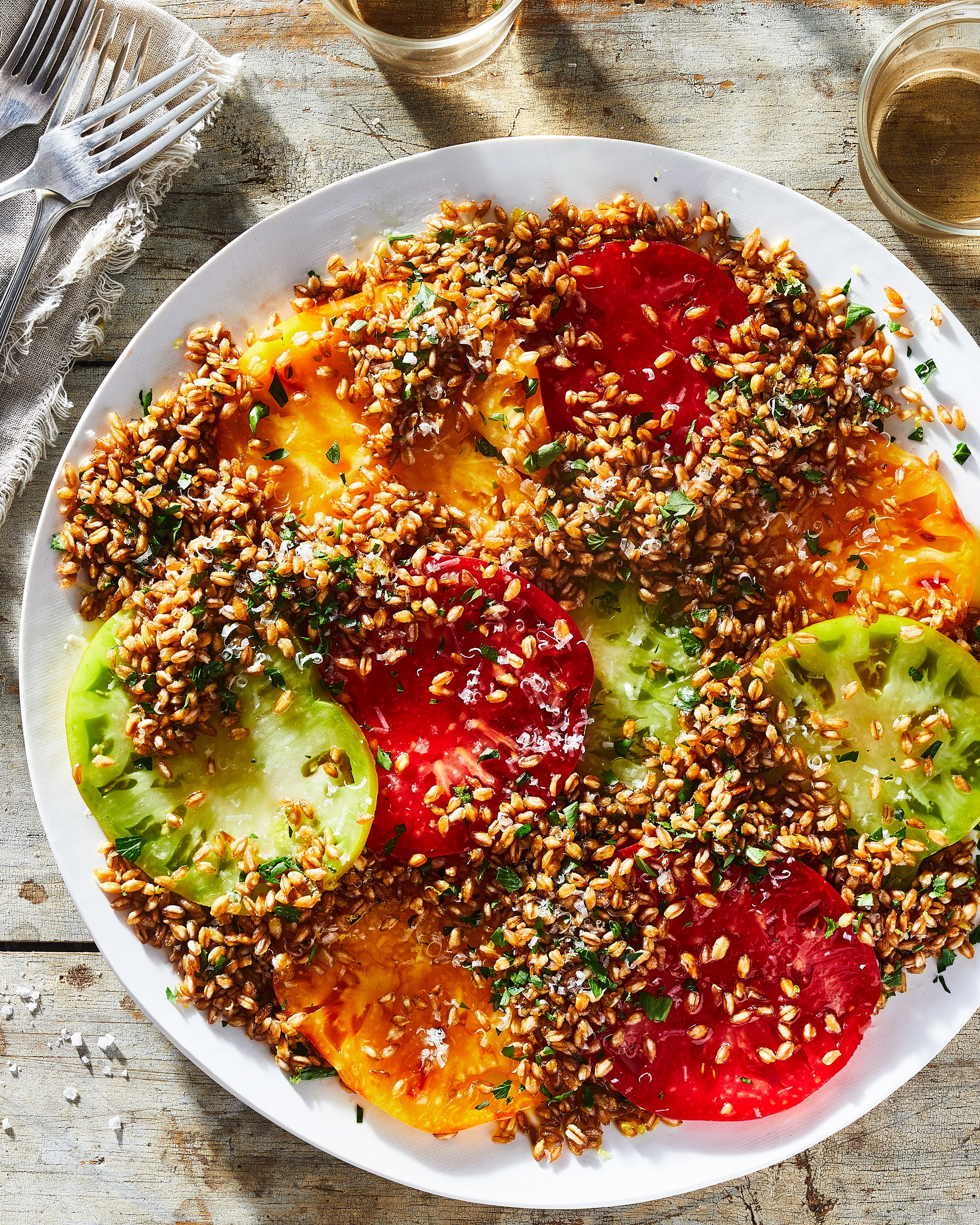 2018-0807_crispy-farro-and-tomato-salad-final_4x5_Julia-Gartland_071.jpg