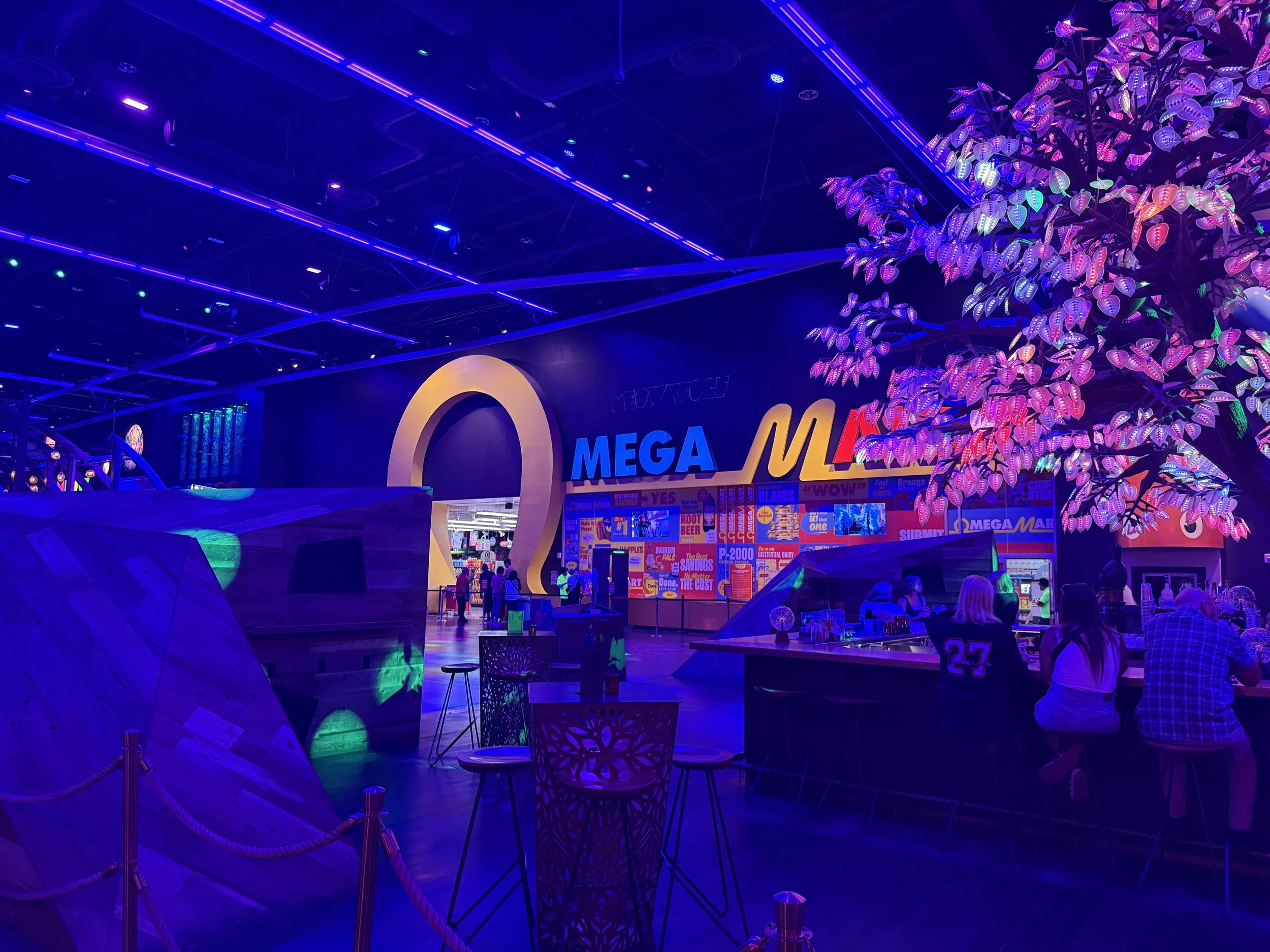 The Customer Can’t Do All the Work: Omega Mart and the Limitations of Decentralized Storytelling 