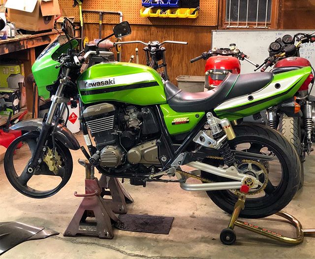 The monster kawi is coming along.  Replaced triples, forks, wheel and some new bearing.  Exhaust and radiator are on the way.  She will ride again.