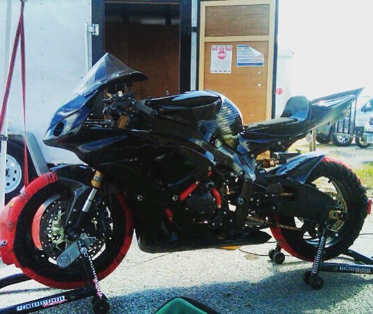Que Whitney Houston &ldquo;I will always love you&rdquo;. Miss this cbr1000rr.  Full ohlins, Bazzaz tc/qs, some hrc jsb goodies, full arata system, and loads of carbon fiber.