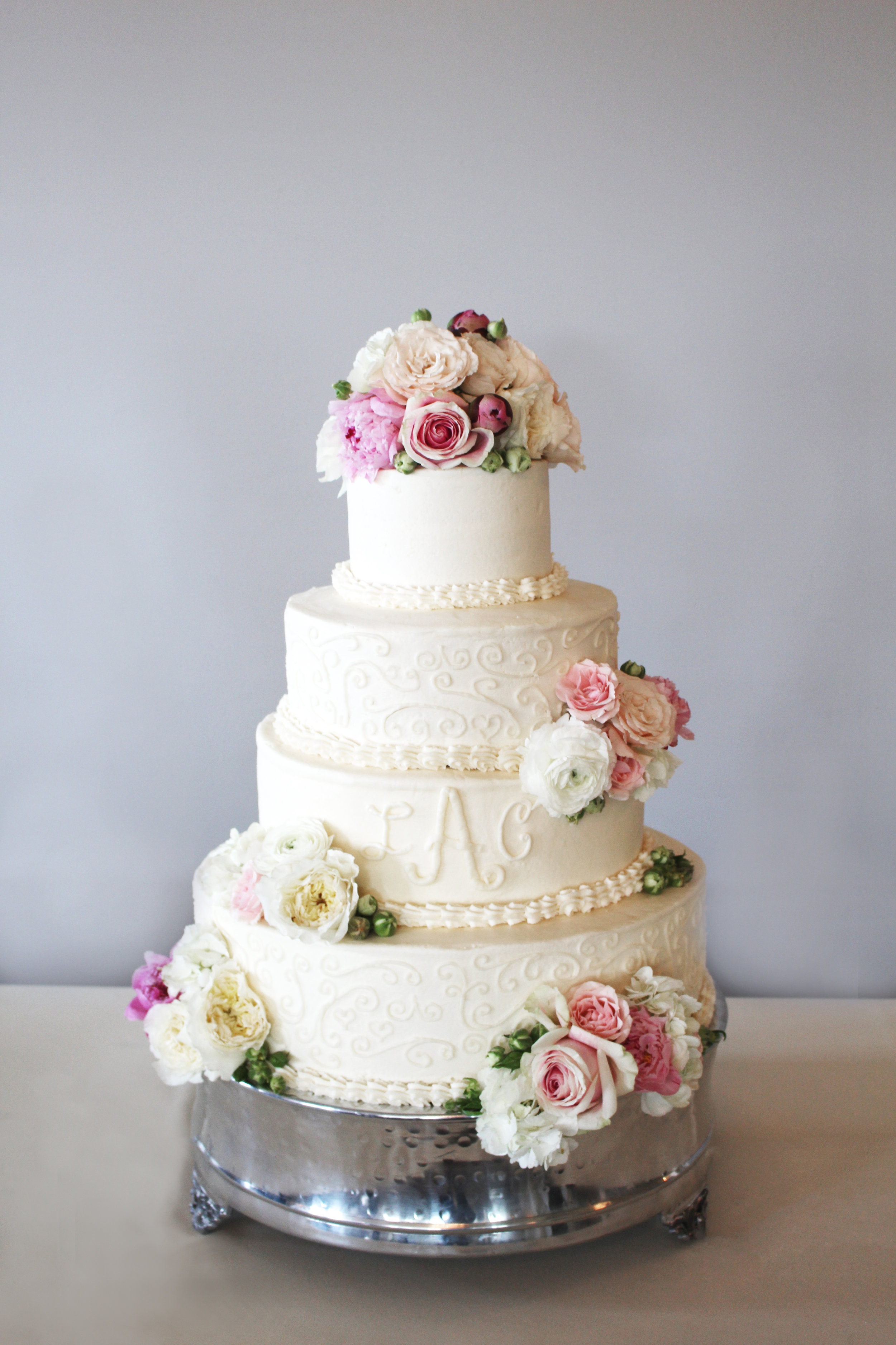 A Taste of Heaven Cupcakes - Wedding Cake - Buckley, WA - WeddingWire