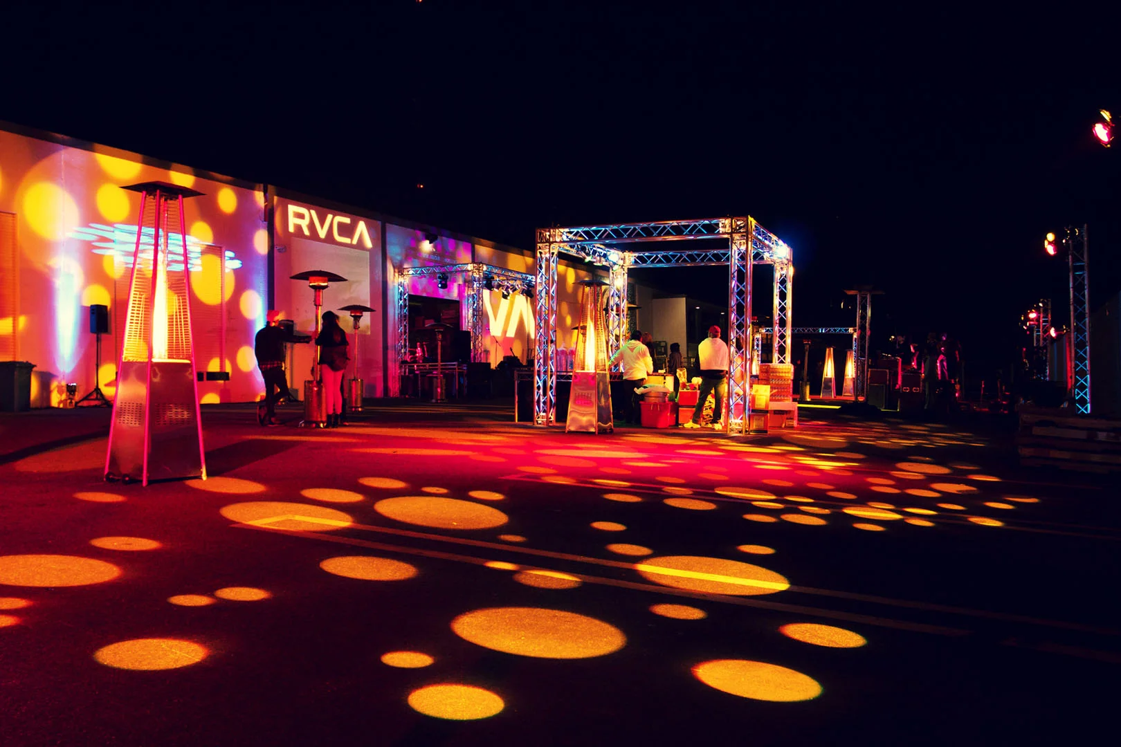 RVCA_Party-2.jpg