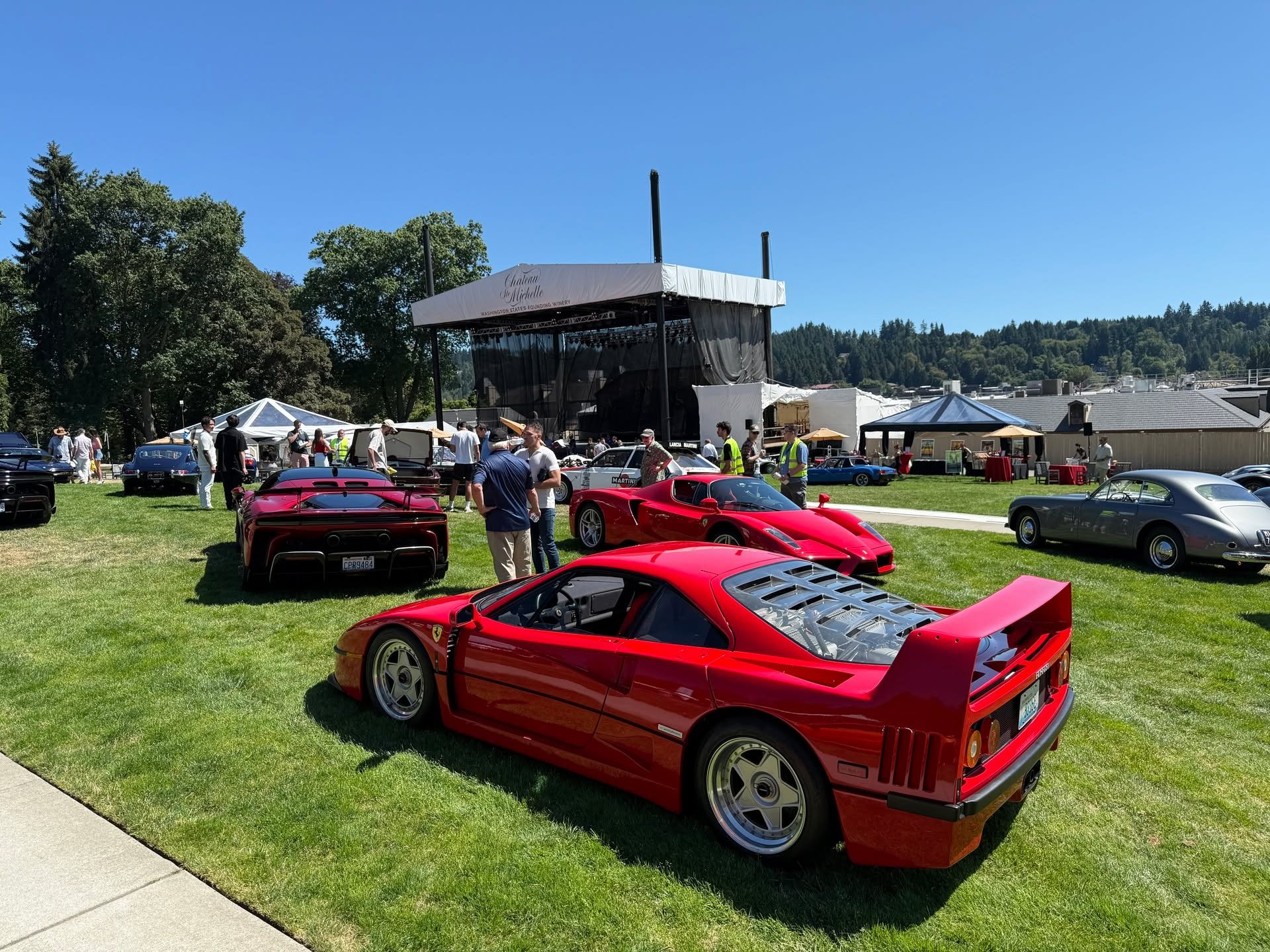 Had such a nice time at the @avantsofficial Classics on the Green! Beautiful weather, great people, and a huge variety of cars! That harlequin Beetle is a real, mexico-spec car, painted like that from the factory the same year as we got the Golfs. Th