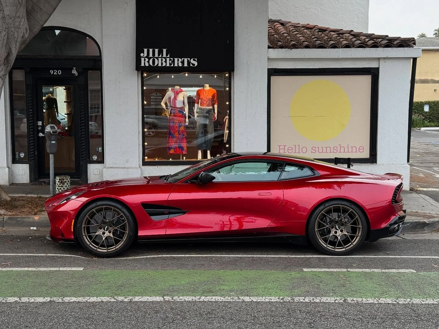 Vanquishing this week, better late than never. First impression: 😳 I am suddenly aroused.
Car Play Ultra connection? Three for six with it actually working. Will keep the score tally up.