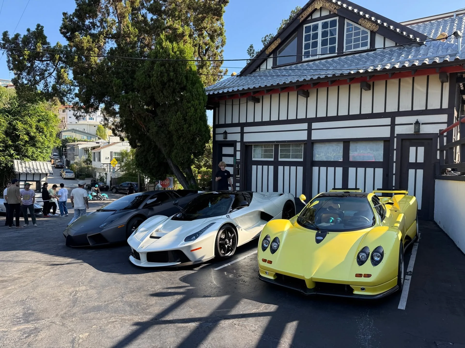 Treasure State meet at Yamashiro this morning. Fuckin *heavy bike* - didn't even bother including a photo of my own car (or the 10 other @meyersmanx on hand) Winner has to be the homie in the @lanzantelimited TAG Turbo with the kid seat (and a Prost