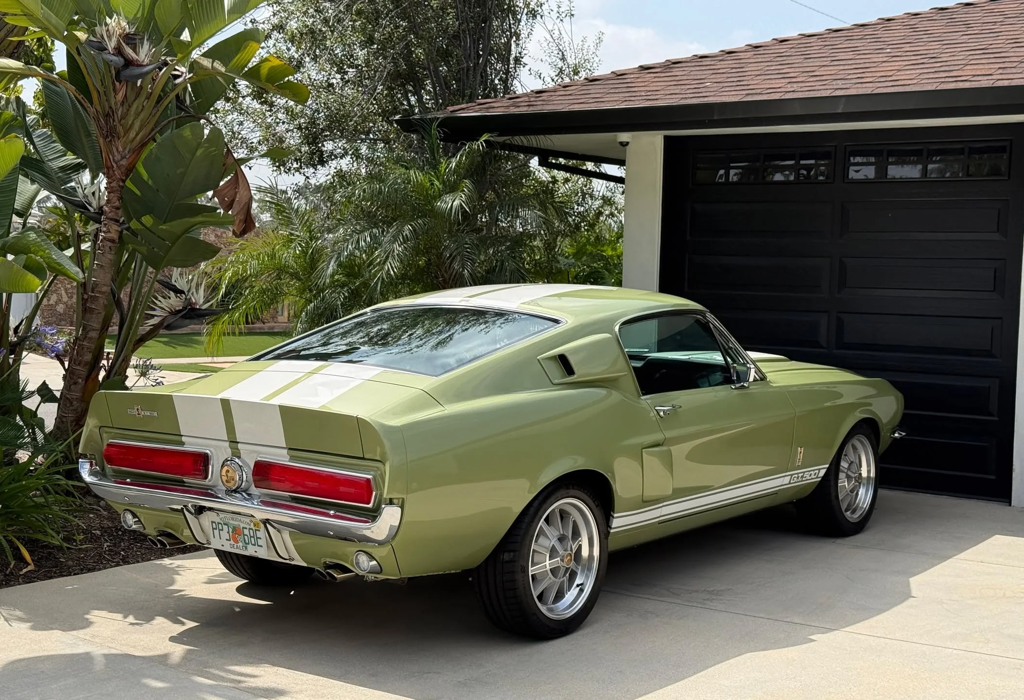 Rolling vintage in this @revologycars GT500! 700 HP Supercharged Coyote, 6-speed, and a door slam like a G-wagen. These things cost a goddamn fortune but you can feel where the money went.