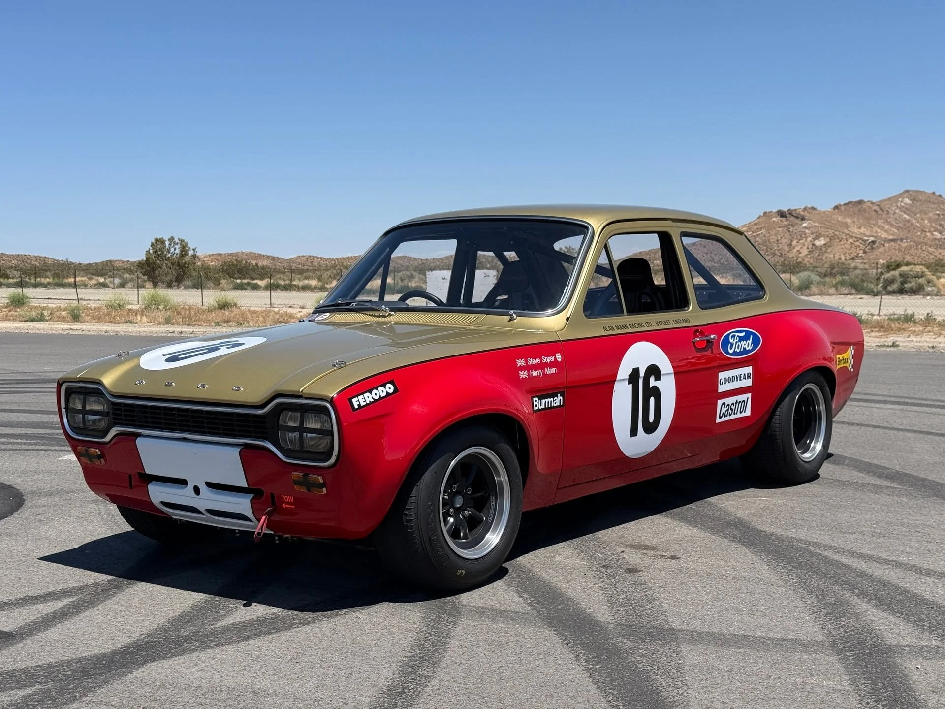 Fun morning out at @willow_springs_raceway with this spicy little meatball, the @borehammotorworks Alan Mann 68 Escort. 700 kilos, 208 horsepower @ 8000 RPM, manual steering and brakes, and a tight diff - now that's a good time! There are no Ford par