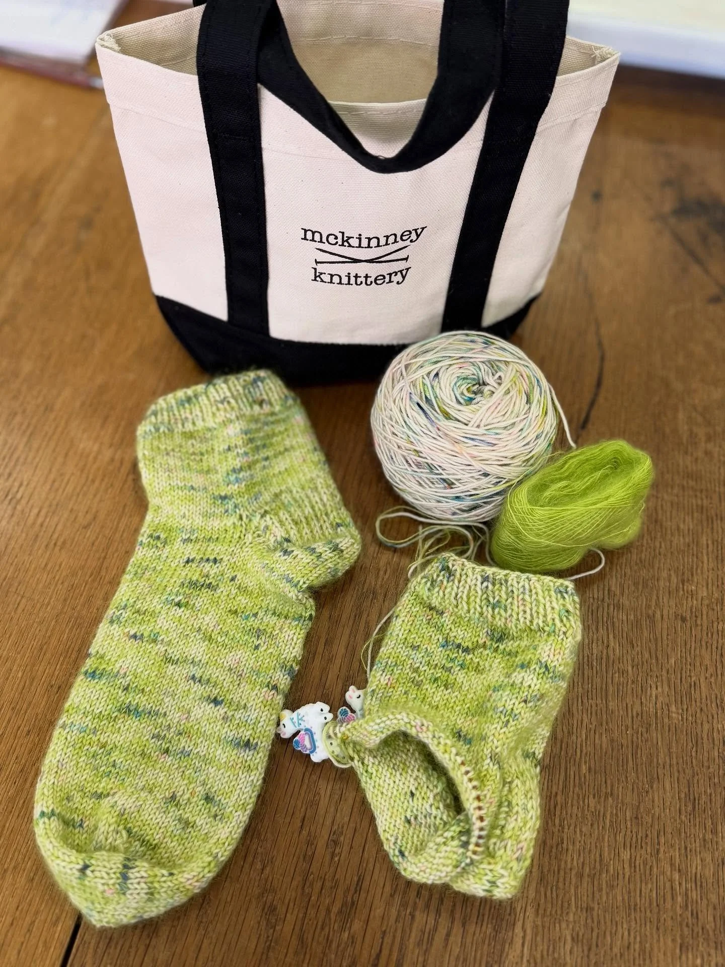 🧶🧦✨Socktober at McKinney Knittery ✨🧦🧶

Beth's Socktober combo:

Yarn: variegated sock yarn + Ito Sensai or other lace weight 
Pattern: @summer.lee.knits Just Add Mohair pattern in The Sock Project book

Beth's socks make us want to see more Mohai