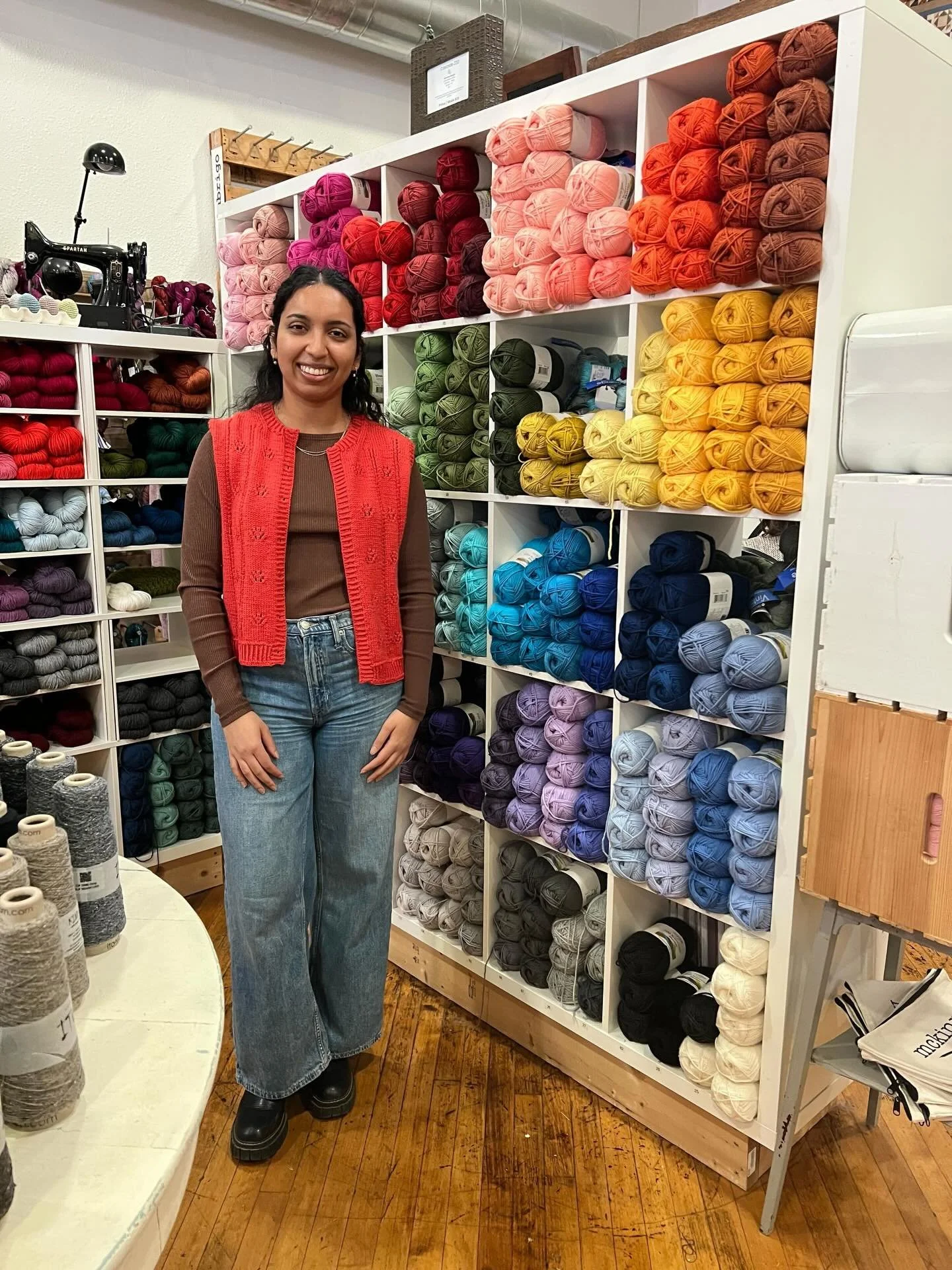 The Saturday team snapped some pics of Aarya Desai in her gorgeous knit!! 

Details:
Pattern: Vilma top
Pattern Design: Gregoria Fibers
Yarn: Cascade 220, color 109

#cascadeyarns #vilmatop

Our regular shop hours:
Monday-Thursday: 9:30am-8pm
Friday-