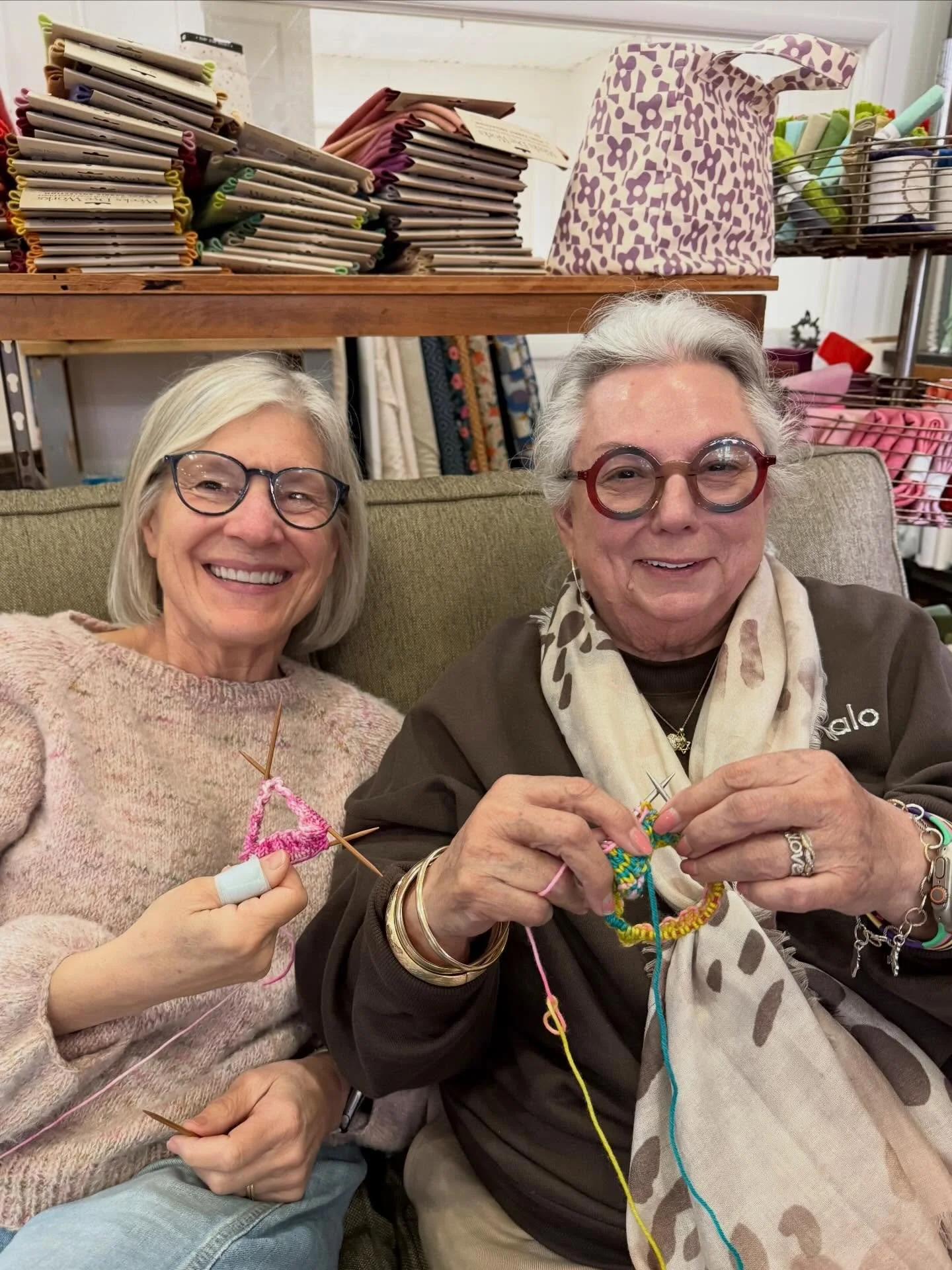 Rosalinda stopped in to get some tips from Ginger on starting some DK socks! Aren't these cuffs great in @labienaimee and @honeyhillyarn !! 🧦🩷 

She went home with @summer.lee.knits The Sock Project... and now she plans to attend the book signing F