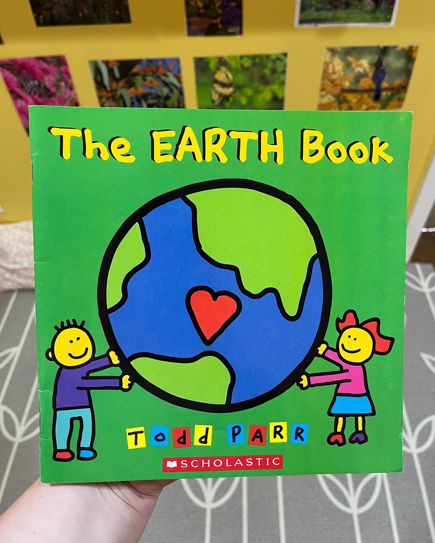 Earth Week continues! 🌎 🌍 🌏 Here are a few more books we&rsquo;re reading this week. 

1. &ldquo;The EARTH Book&rdquo; by Todd Part

2. &ldquo;Earth Ninja&rdquo; by Mary a gun

#tigerlilypreschool #earthweek #earthday #preschoolearthday #seattlepr