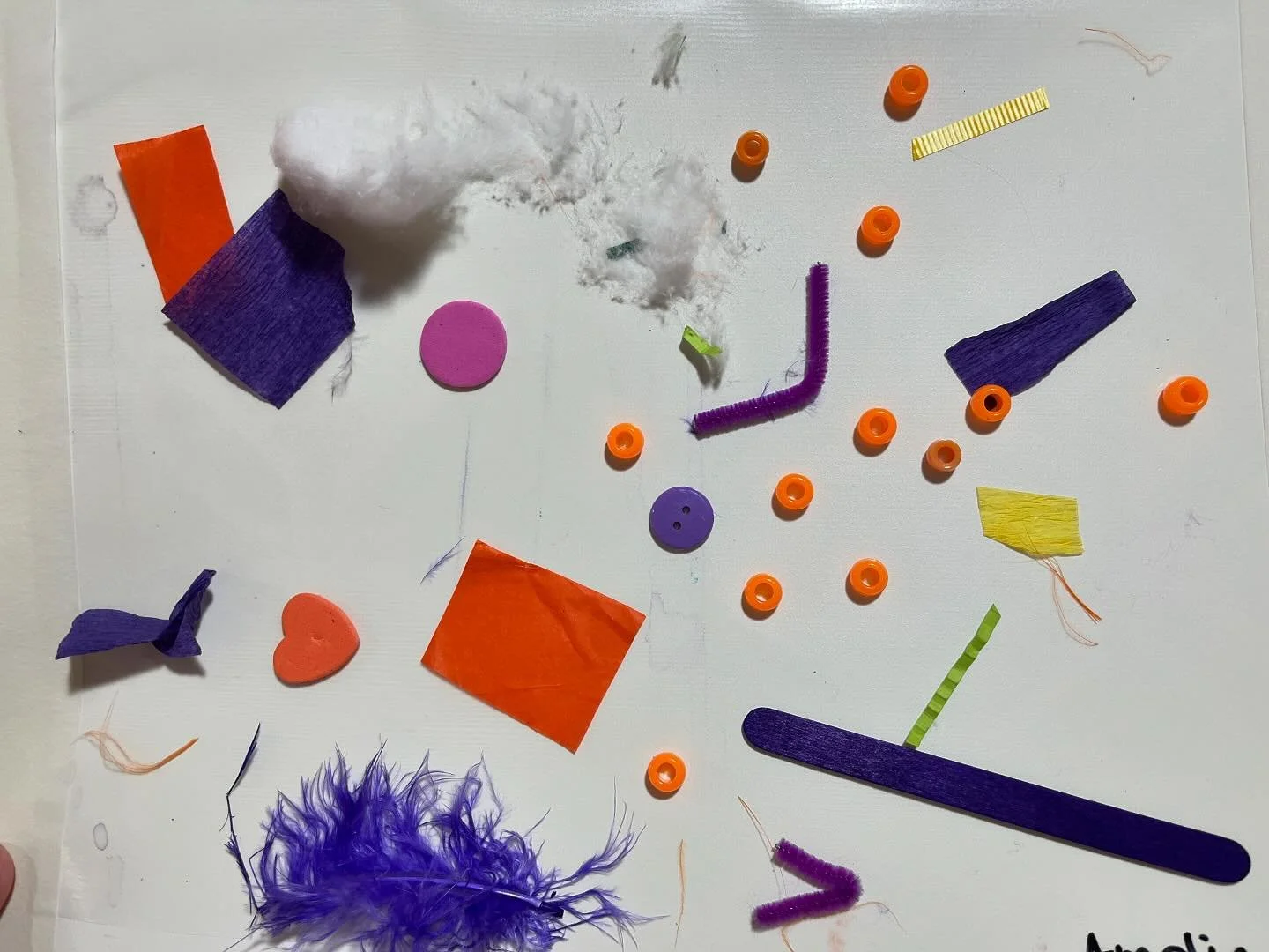 We love a collage project! Endless possibilities! 

#tigerlilypreschool #processart #preschoolart #preschoolprocessart #seattlepreschool #halfdaypreschool 

Want to learn more about our program? Visit our website for more details and to schedule a to