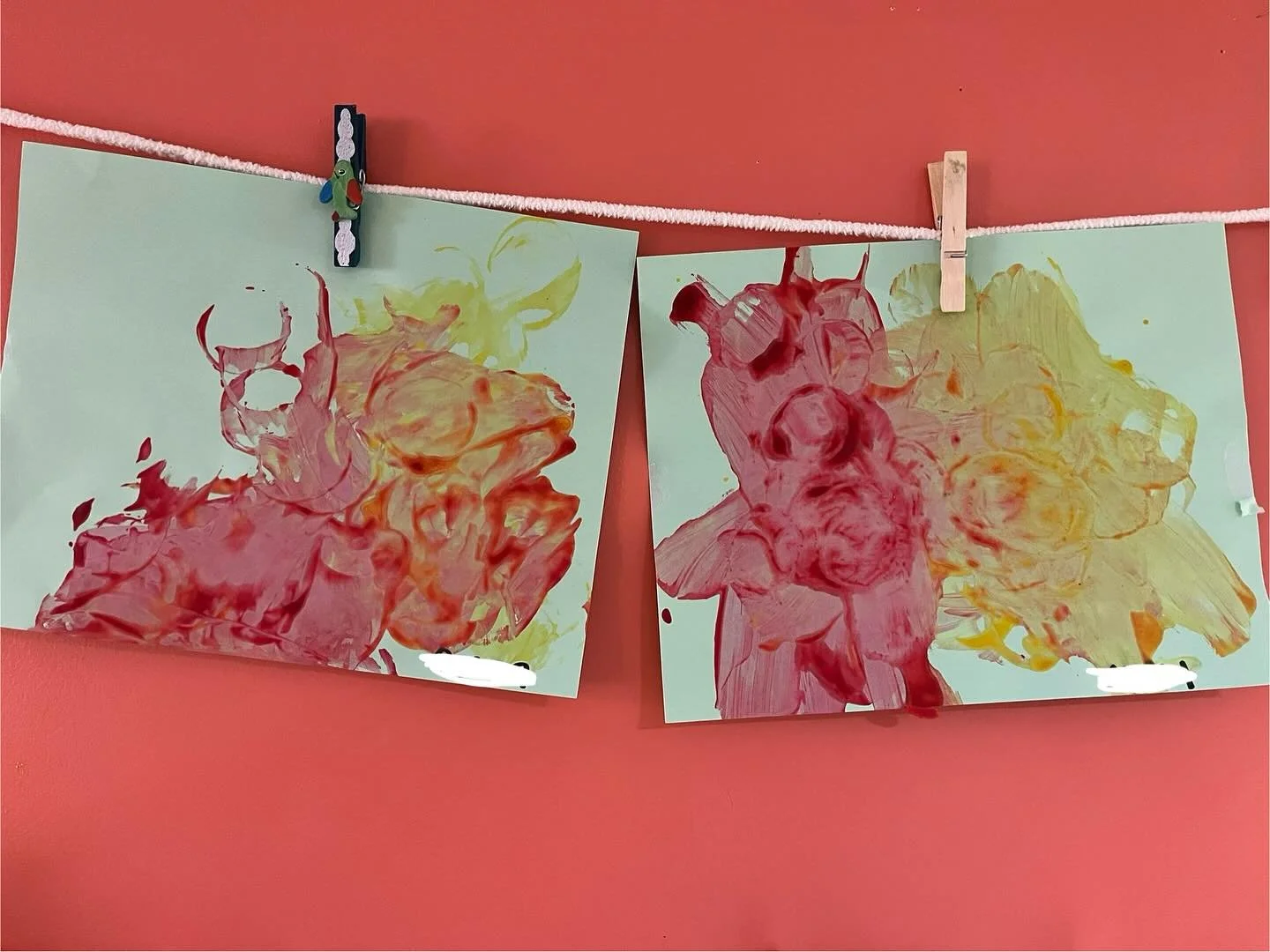 Painting with toilet paper tubes with some color mixing! 🎨

#tigerlilypreschool #halfdaypreschool #seattlepreschool #shorelinepreschool #paintingwithpreschoolers #processart #preschoolprocessart 

Now enrolling! We&rsquo;ve got a few spots left for 