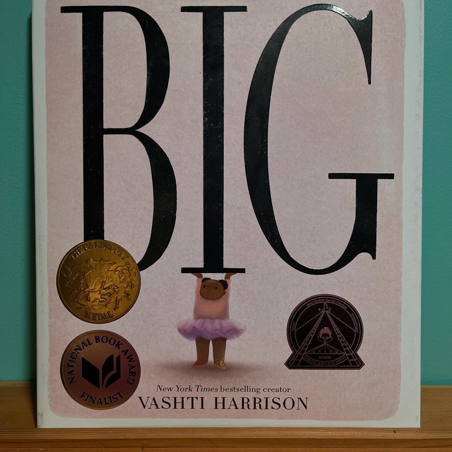 ✨ BOOK SPOT LIGHT ✨

BIG by Vashti Harrison

&ldquo;The first picture book written and illustrated by award-winning and bestselling creator Vashti Harrison treated a child&rsquo;s journey to self-love and shows the power of words to both hurt and hea