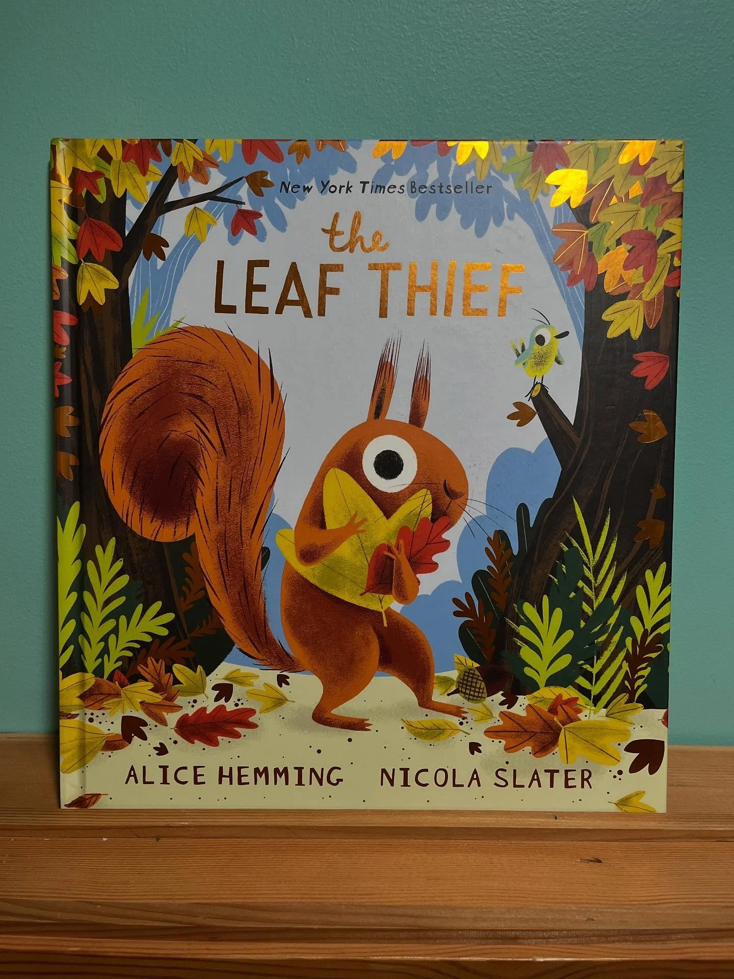 🍂 BOOK SPOT LIGHT 🍂 

&ldquo;The Leaf Thief&rdquo; by Alice Hemming, illustrated by Nicola Slater 

&ldquo;Squirrel is so confused! Yesterday there were lots of beautiful leaves on his tree, but today? Today some leaves are missing! They must have 