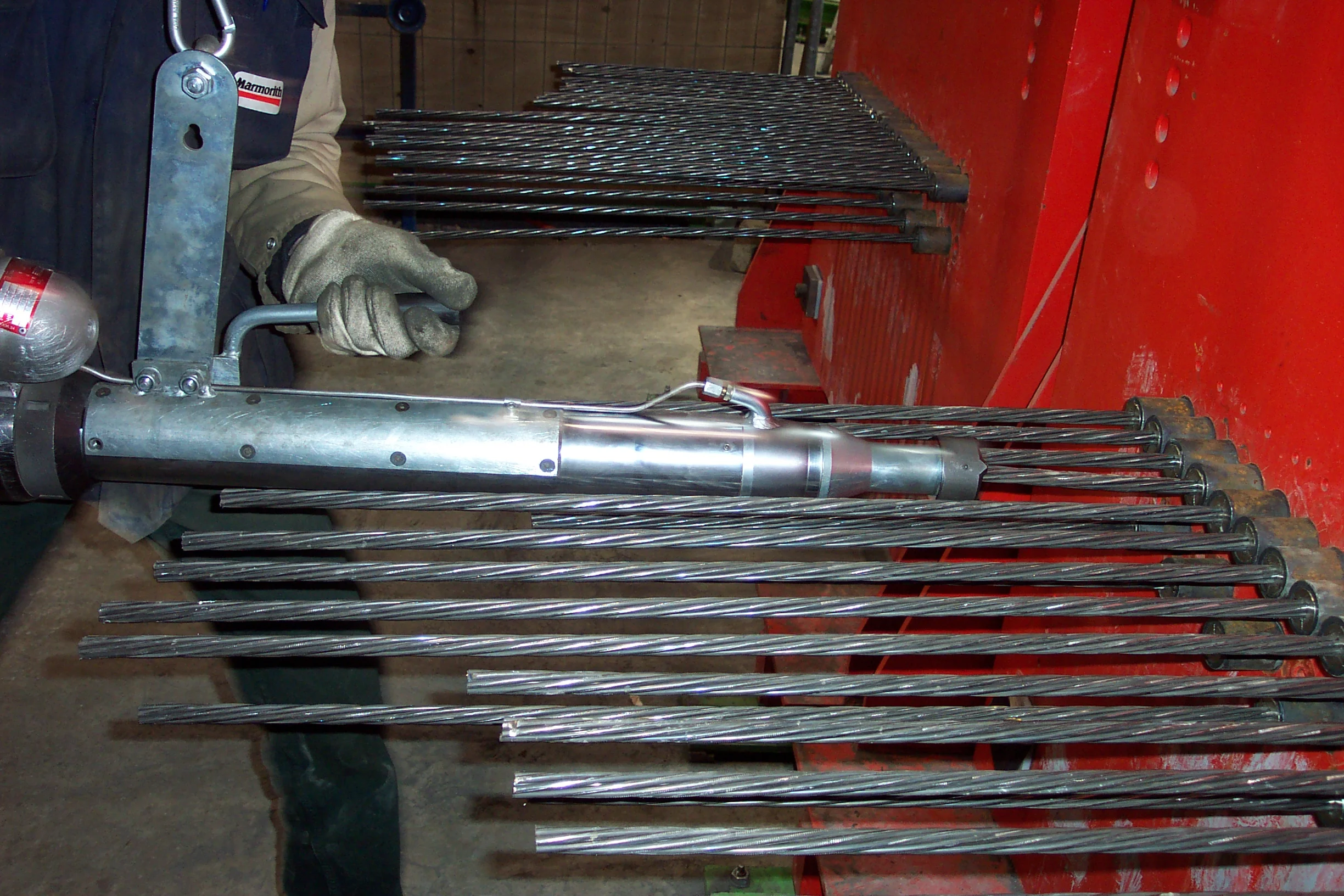 Paul Jacks USA - 25 Ton Stressing Jack.JPG