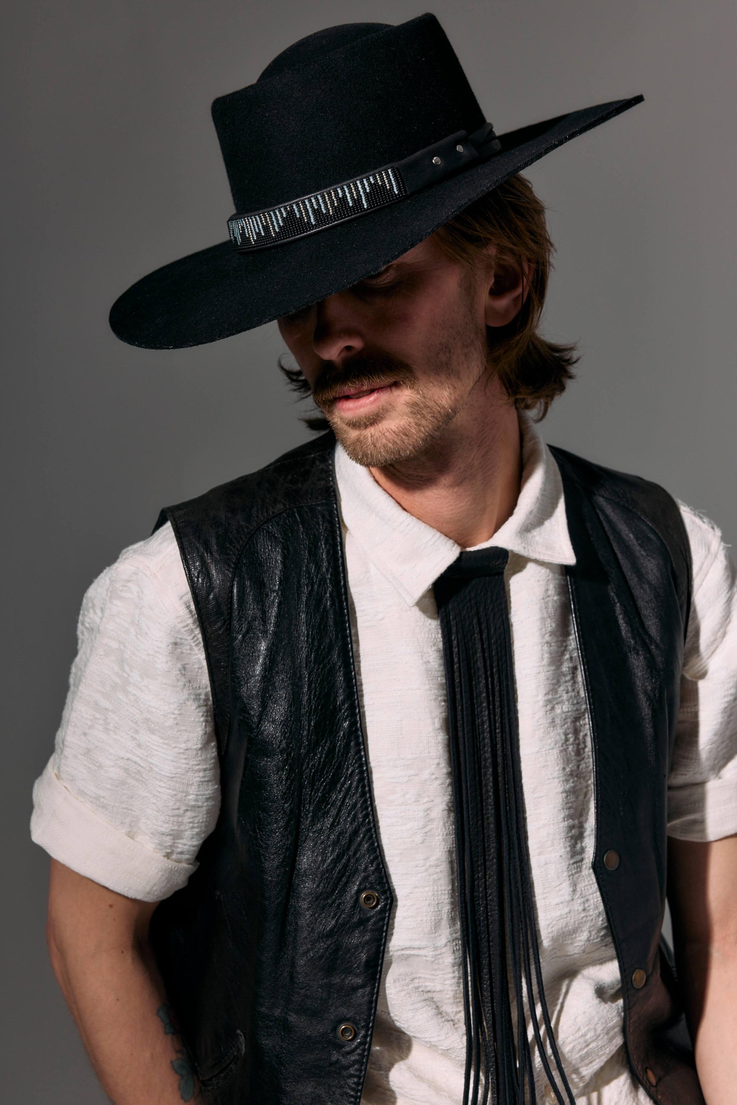 LEATHERSAGE_080.jpg