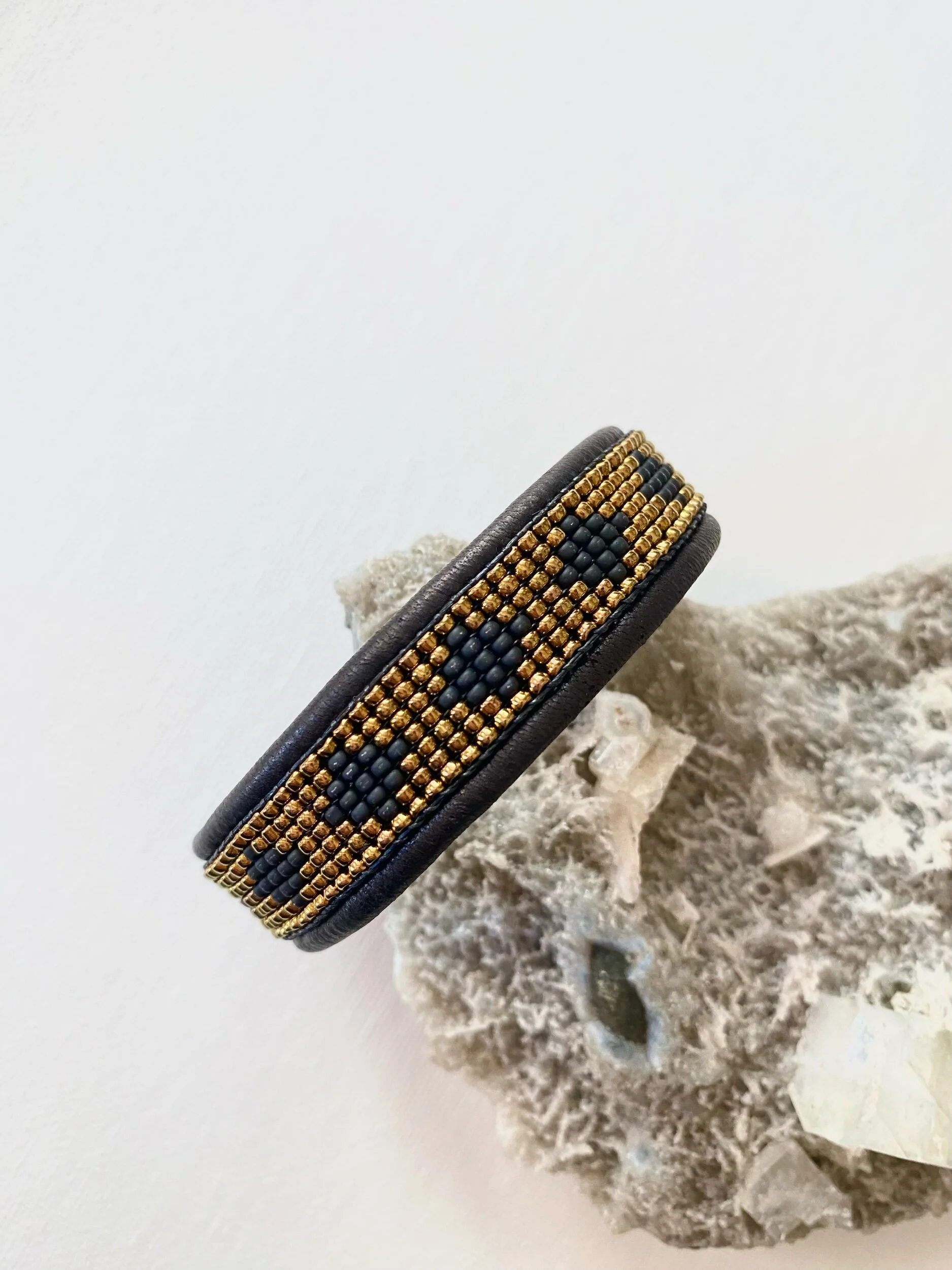 BFD6FD4B-C93C-40D2-9300-387320F65EF1