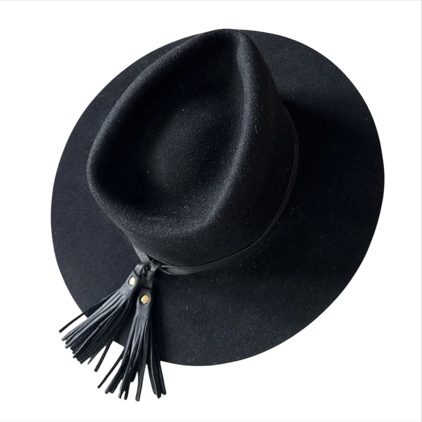 Tundra Tassel Ties can be worn a billion different ways &mdash; and it&rsquo;s my personal opinion that they look even better when they&rsquo;re layered. 

They&rsquo;re my most versatile offering; I hope they spark your fashion creativity! Wrap them