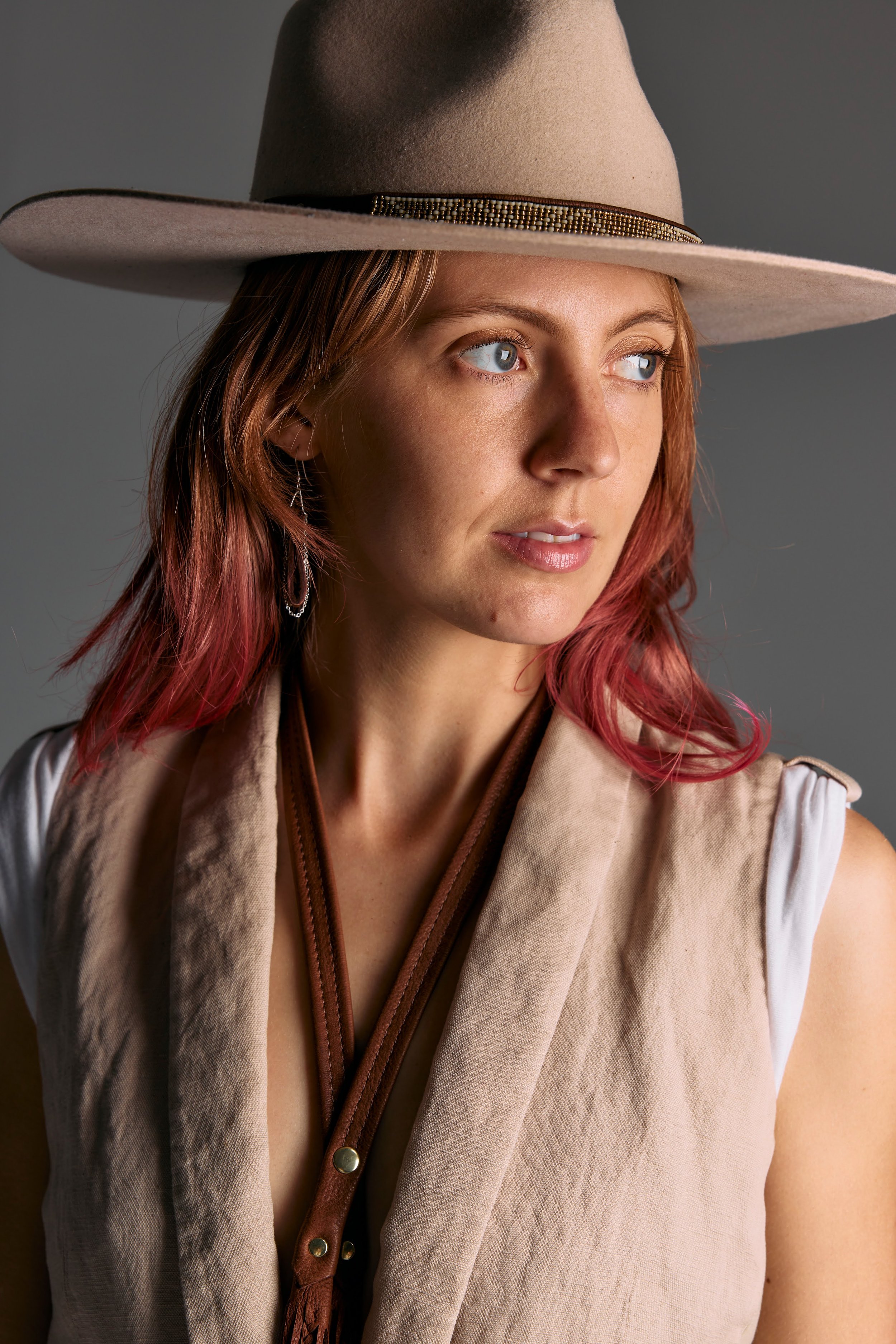 LEATHERSAGE_125.jpg