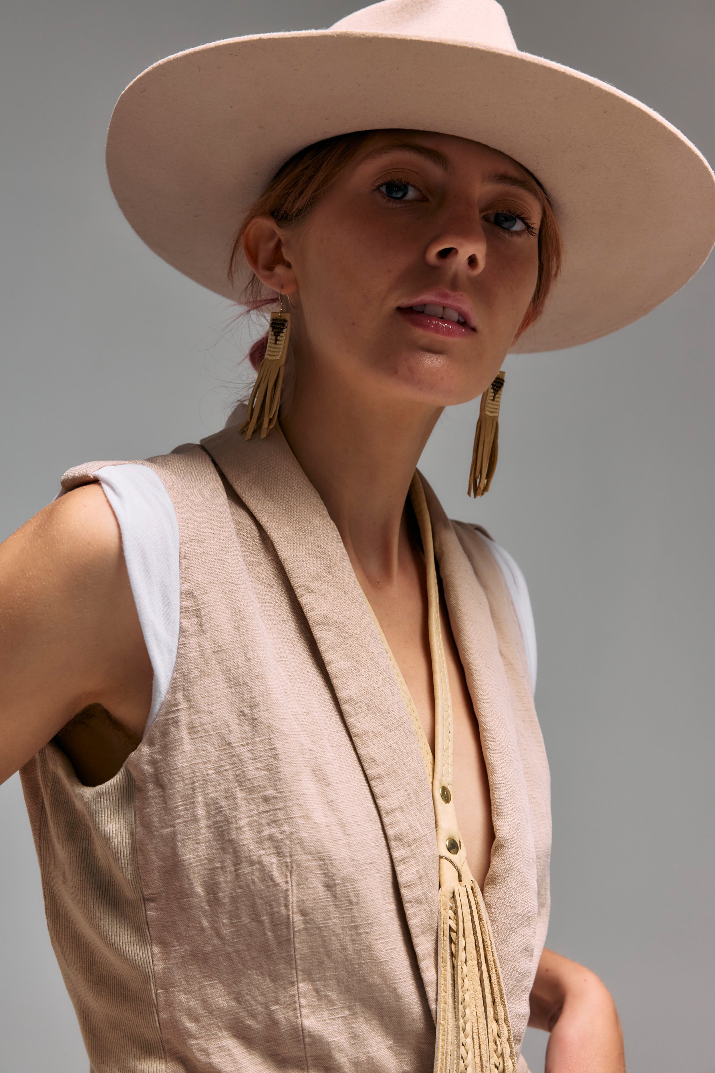 LEATHERSAGE_117.jpg