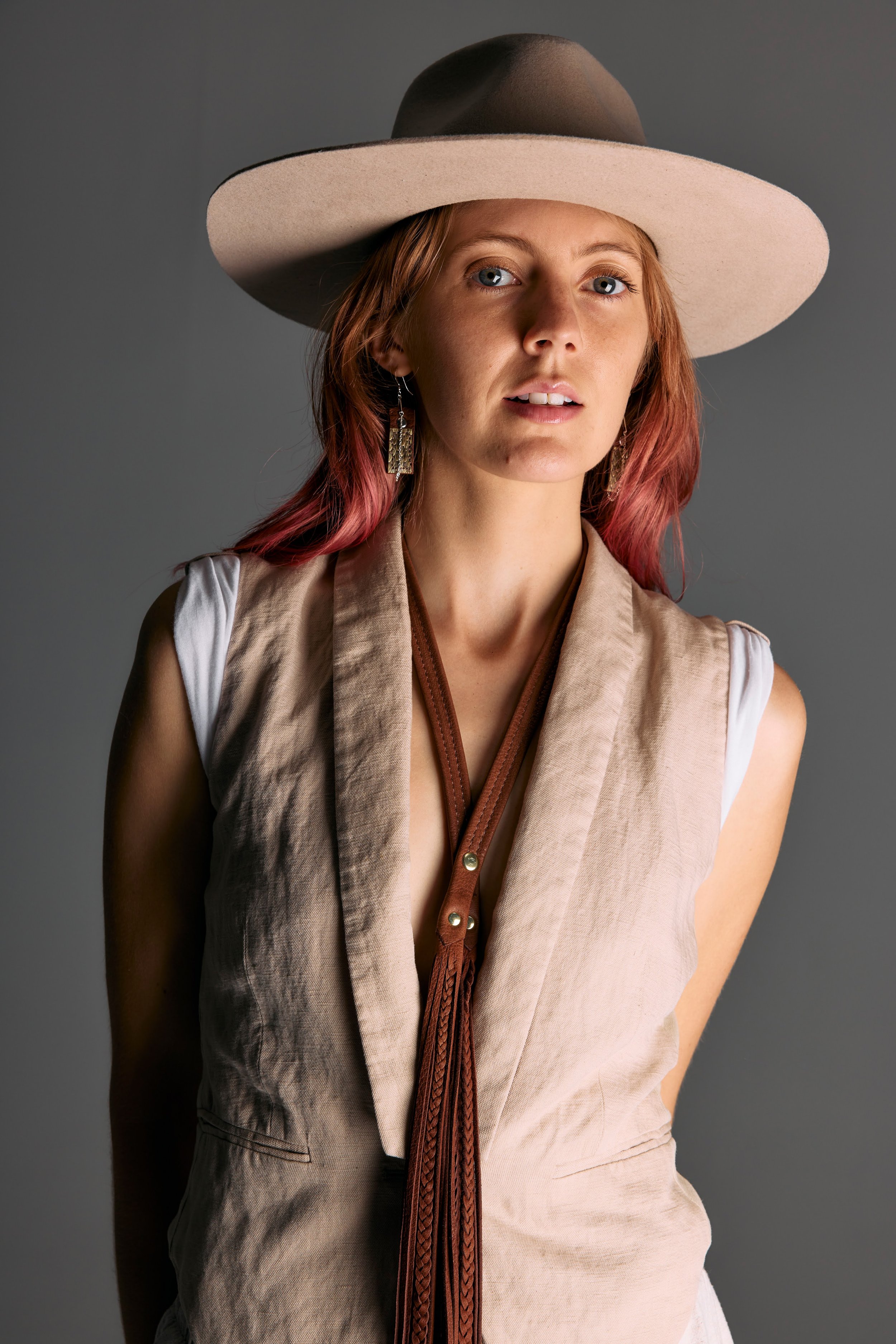 LEATHERSAGE_123.jpg