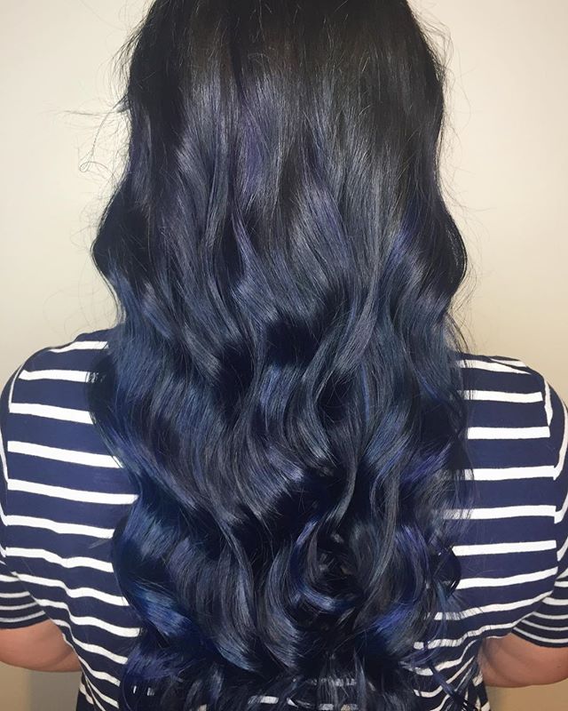 Blue hair for the gorgeous Rebecca 💙💙💙@loneandco #loneandco @wellahair #wellahair
.
.
.
.
.
.
.
#torontohairstylist #torontohairsalon #unicornhair #riverside #riverdale #balayage #bluehair #longhair #toronto #torontohair #hair #haircolor #hairpain