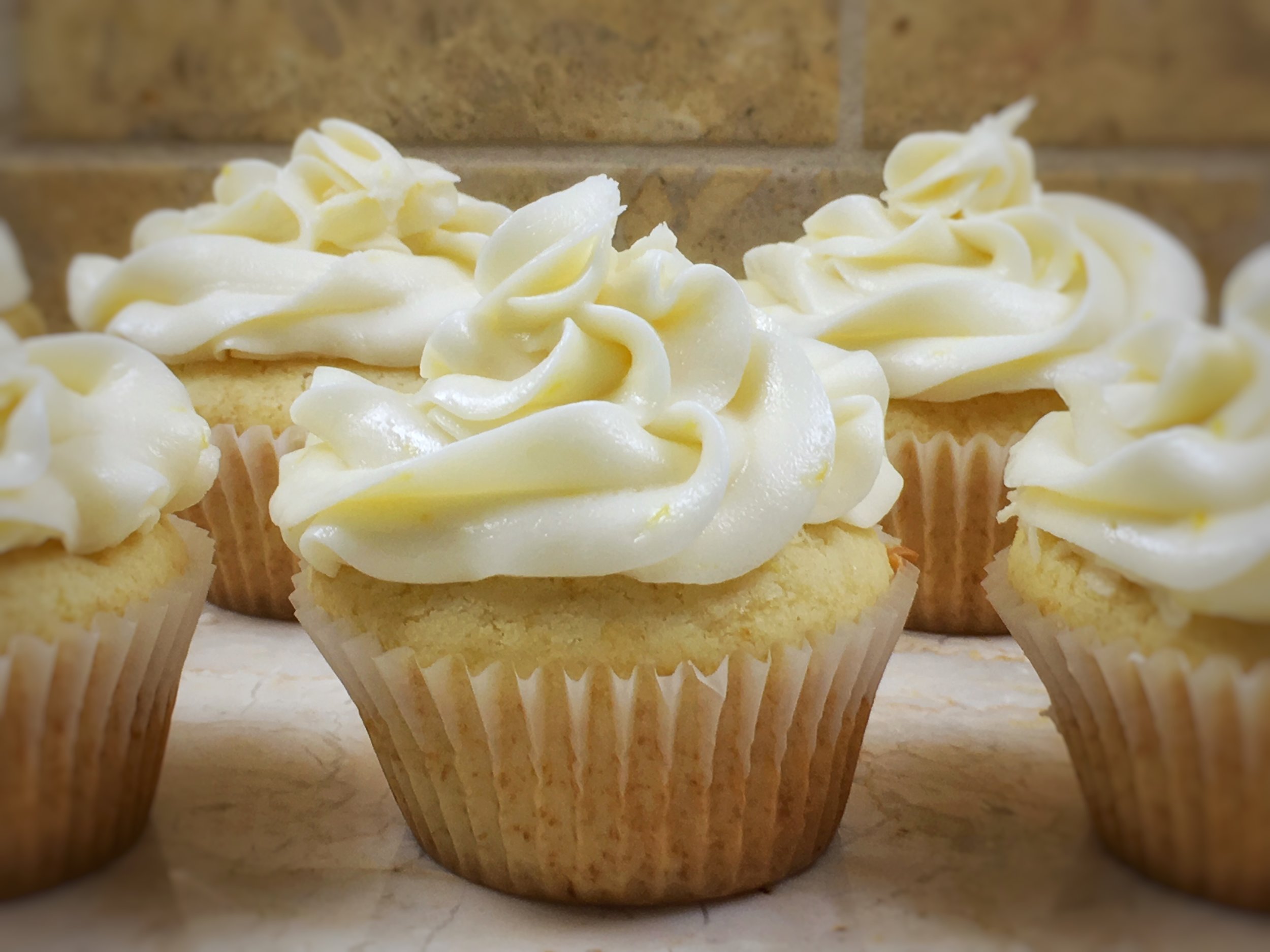 lemon cupcake