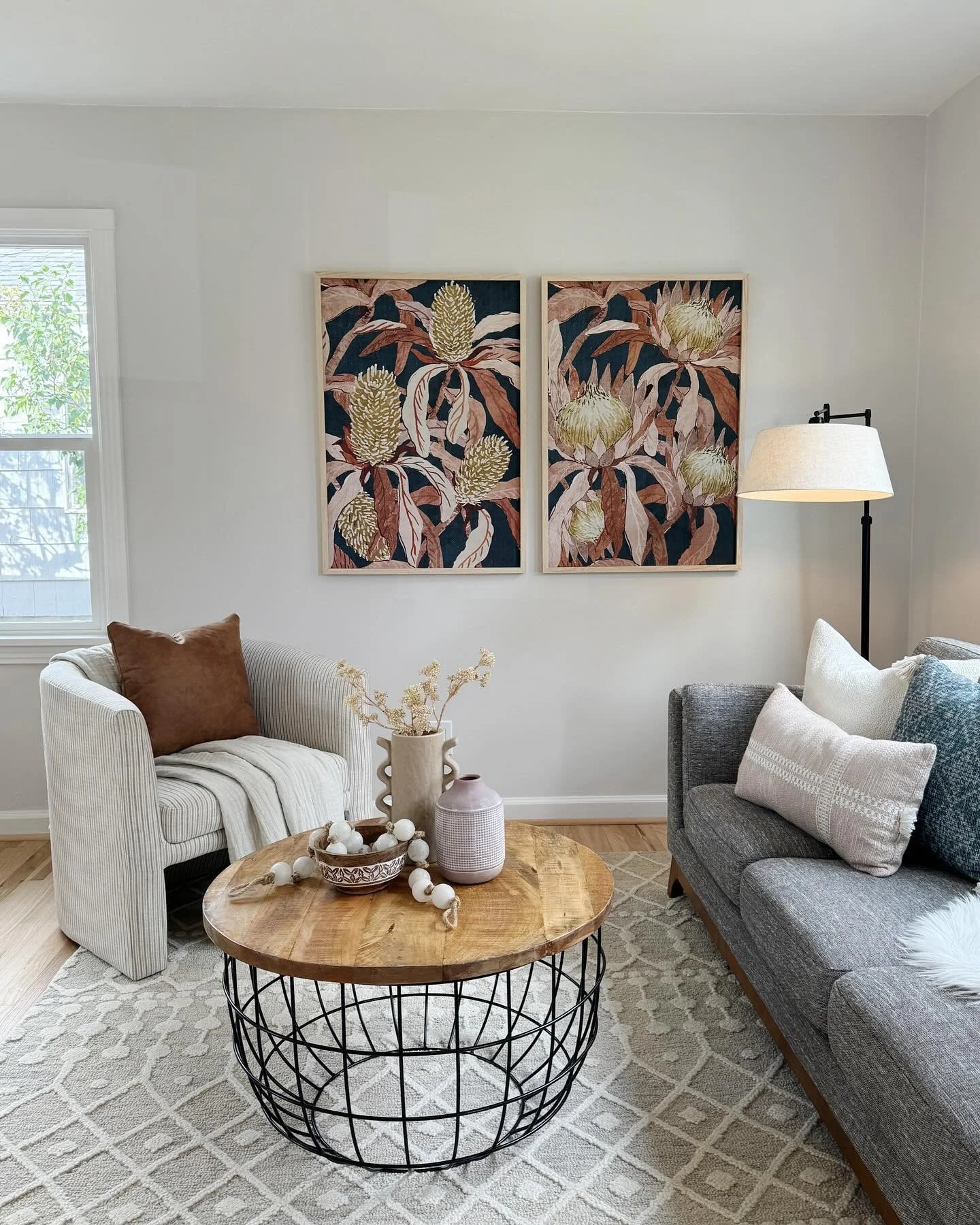 Light &amp; airy with a touch of fall neutrals 🍂 #crushedit 

Listing by @jenquirie