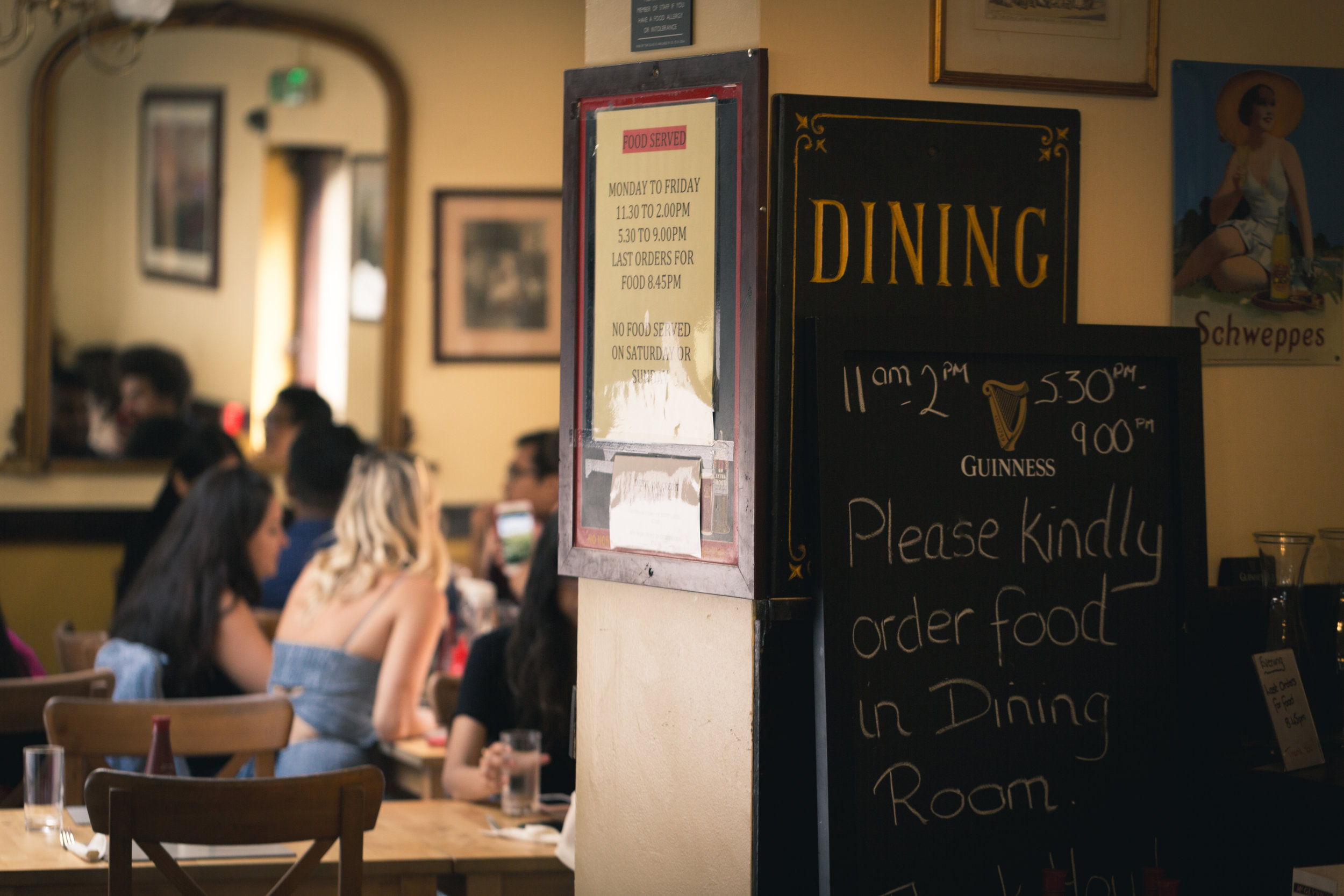 London pubs are a sure option for good food and a warm atmosphere, July 2019. (Copy)