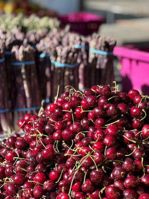 Farmers brought the first cherries of the season last week. This week? Expect a mountain of dark, sweet Chelan cherries &mdash; typically the first variety harvested in Washington. 🍒🍒🍒

Next up will be Santina and Tieton cherries, followed by many