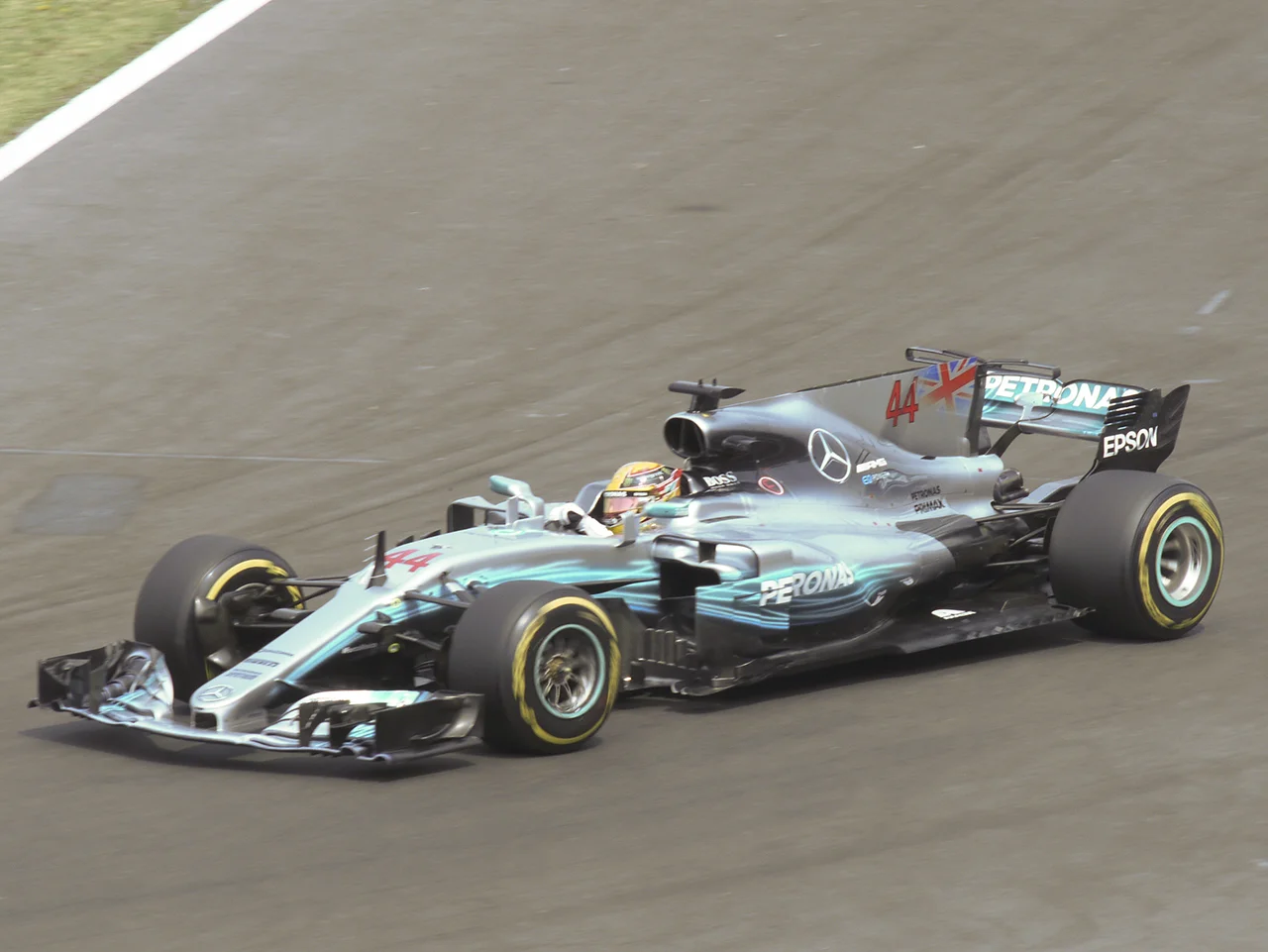 Lewis Hamilton came 9th and clinched his fourth championship with two races to go. He is the most successful British driver in Formula One.