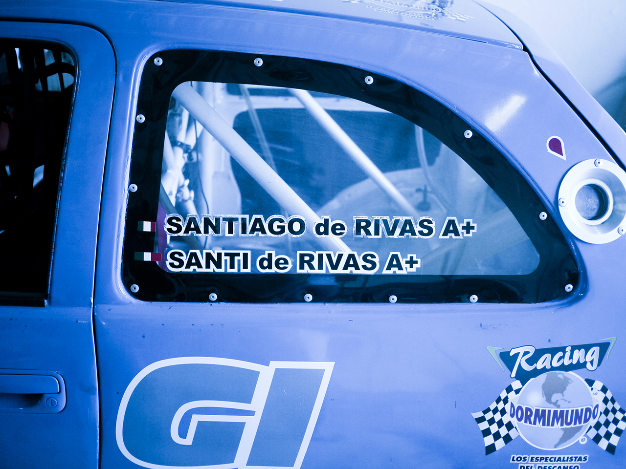 De Rivas got into racing to have an activity to do with his son Santi.