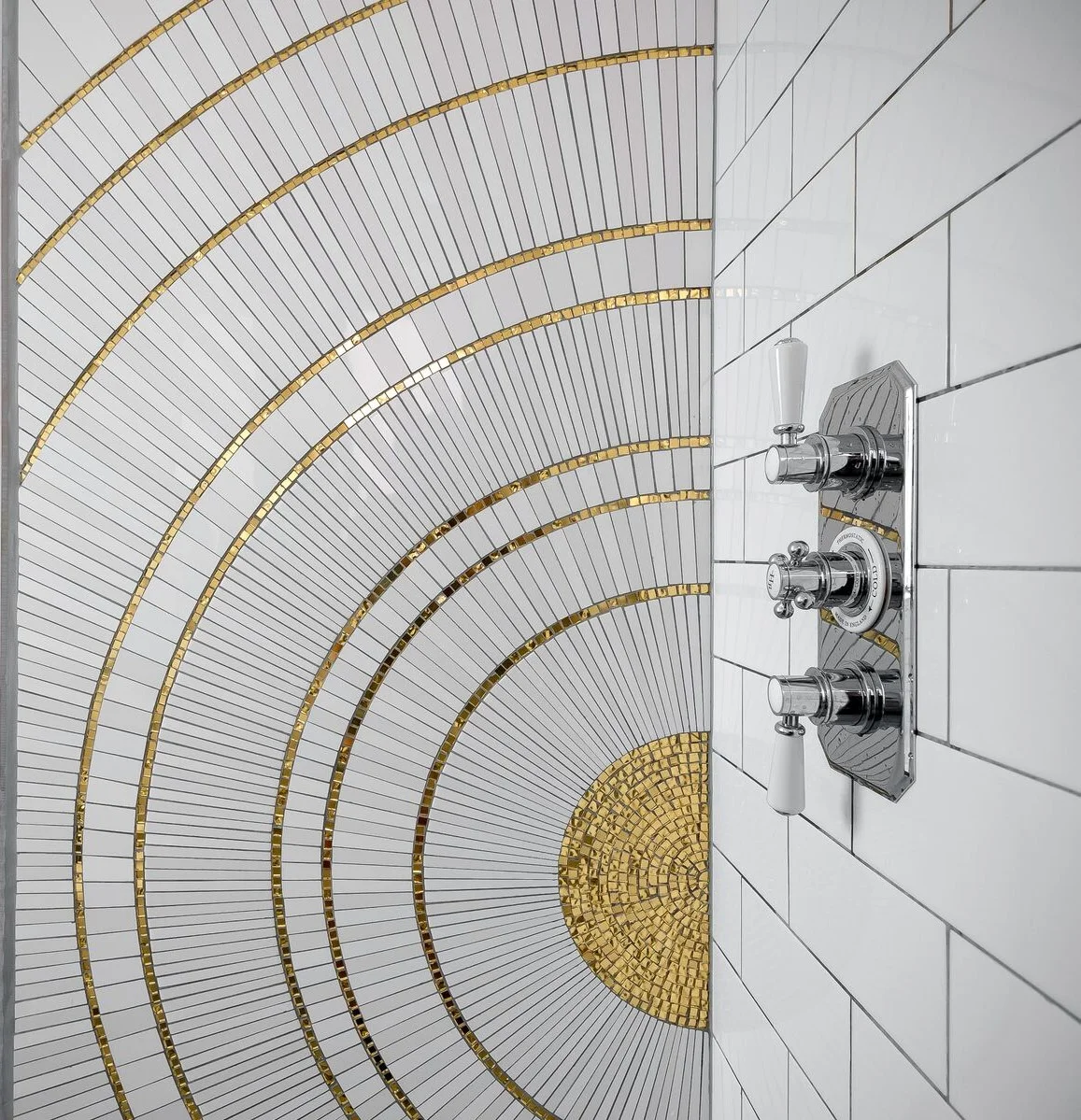 ‘Ripple’, ceramic & 24 ct Gold, Private Commission, London.