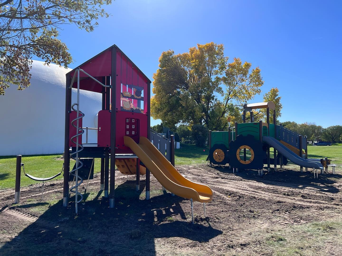 Two unique @kompan.us post and platforms we installed in Kearney, Nebraska. We can&rsquo;t wait to see it finished out. Customer will be doing the playground borders and safety surfacing.  #playground #kompan #designbuildplay