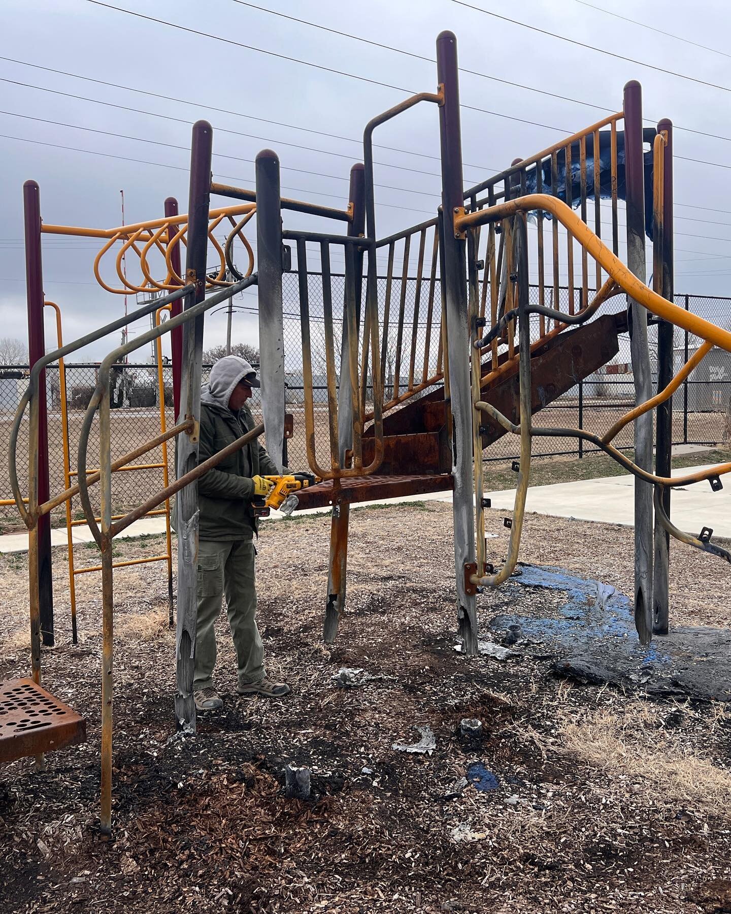 A playground had been set on fire. We were able to removed old equipment and install new equipment and add new playground mulch. Turned out nice!