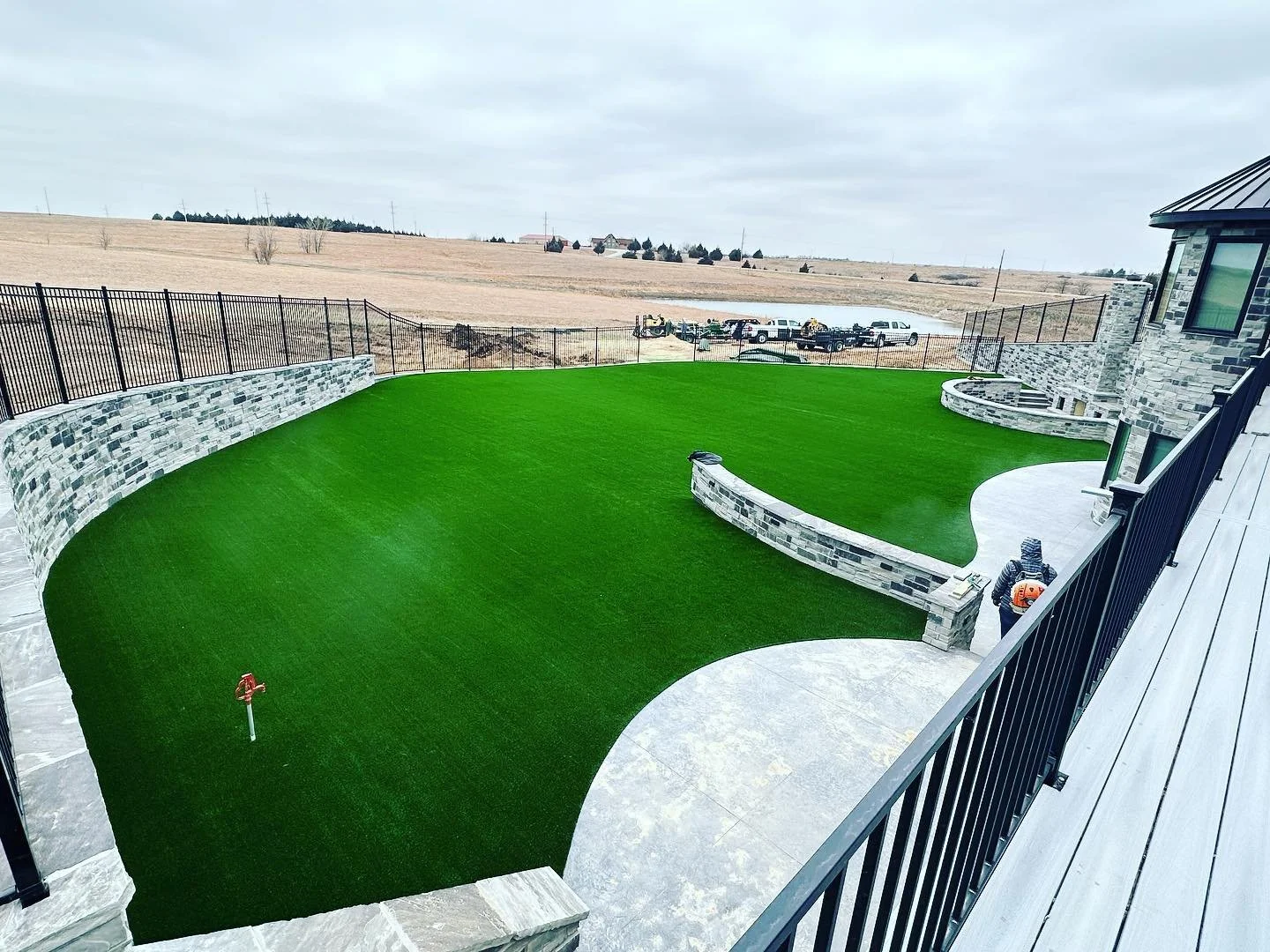 Transformed Customers back yard with Artificial Turf! This was a huge area and was challenging dealing with weather days. Glad to have it finished up! ✅