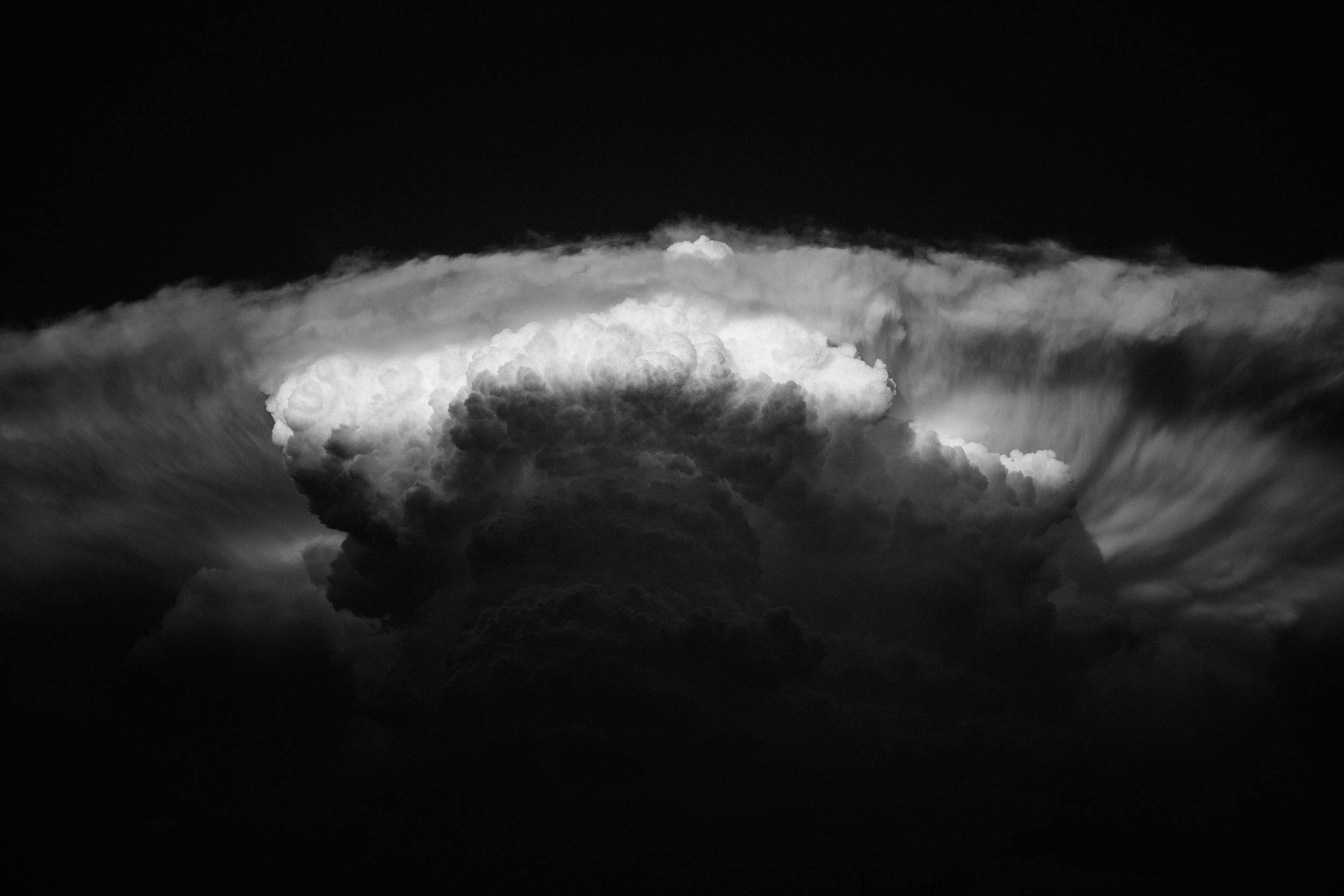 20160730-summer-storms-bw-001.jpg