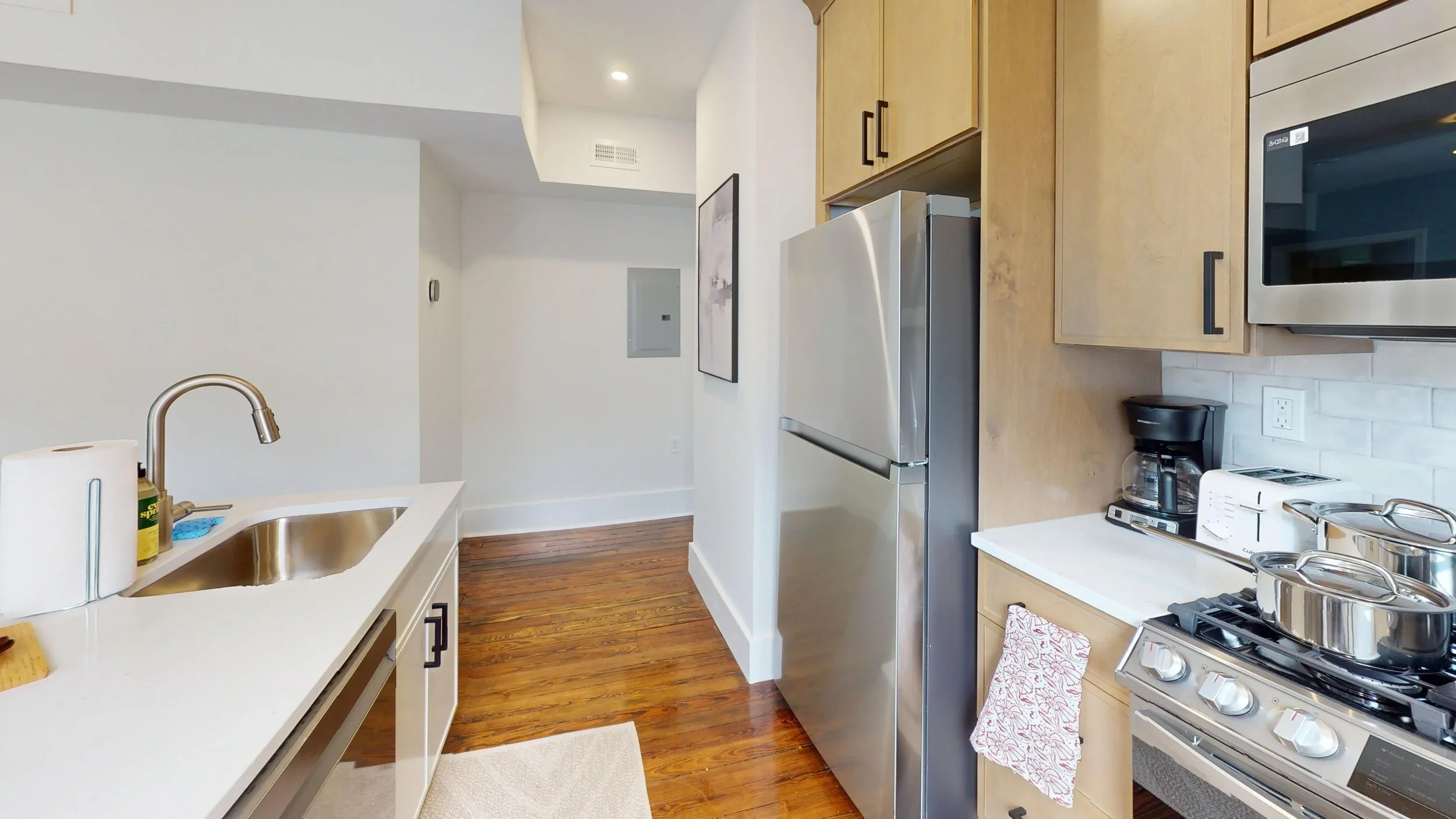 69-Edwards-St-Unit-3-4-Duplex-Kitchen+1.webp