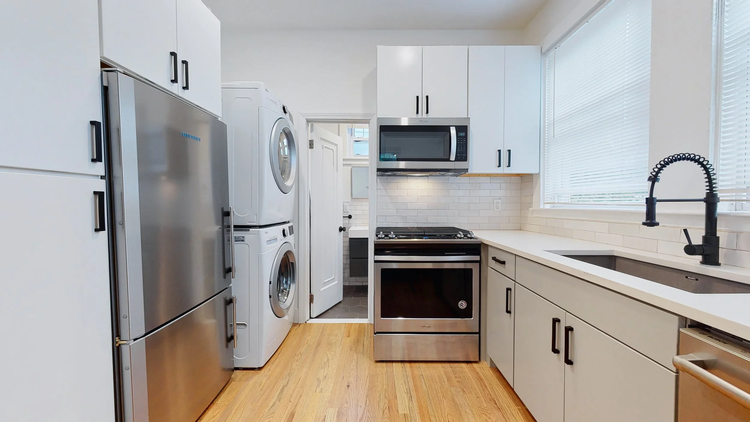 256-Edwards-St-Unit-8-08022022_155335.webp