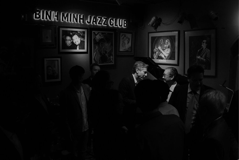  Secretary of State Antony Blinken visits Binh Minh Jazz Club in Hanoi, Vietnam. 